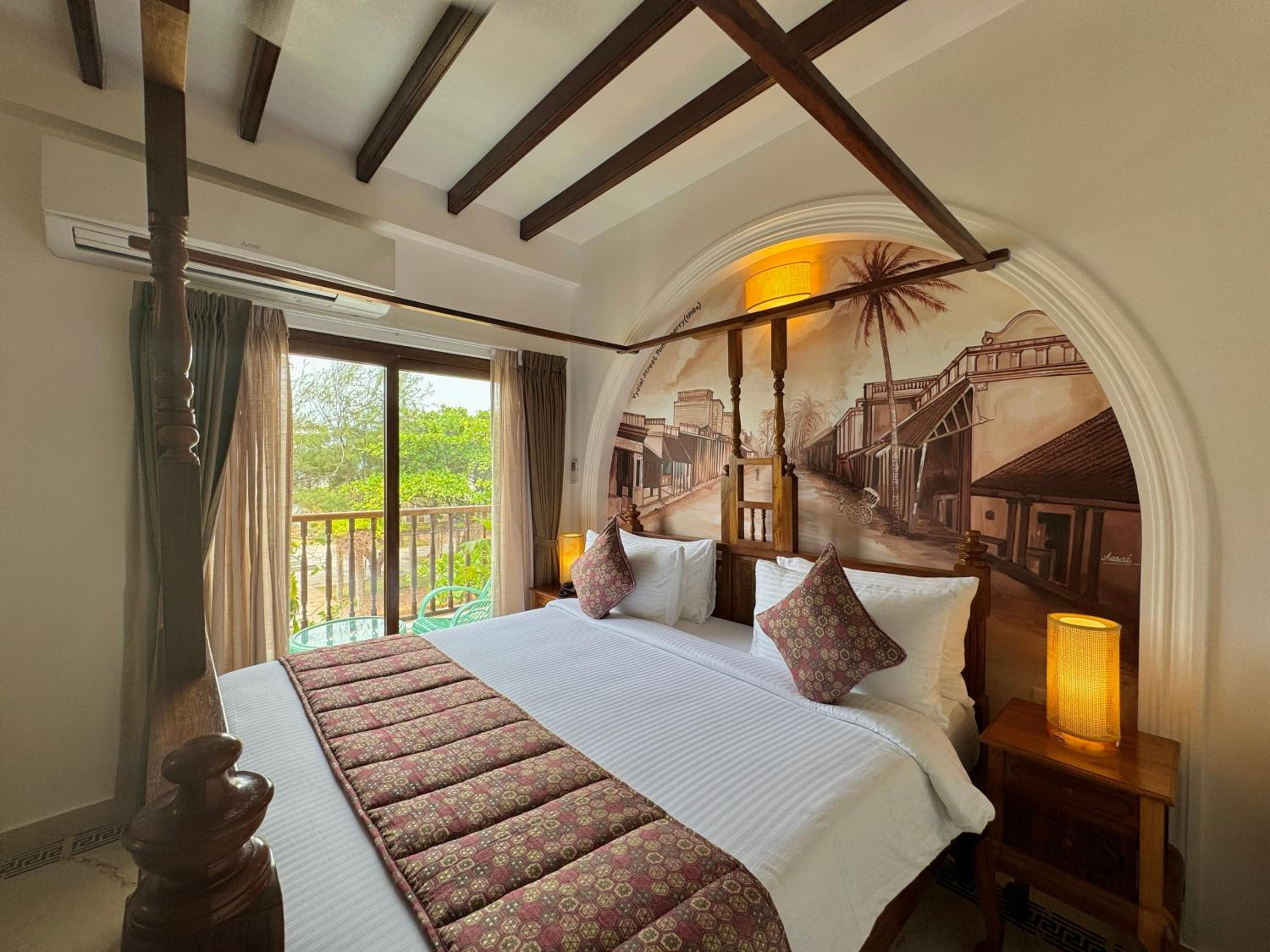 Suite with Sea View - Photo 13