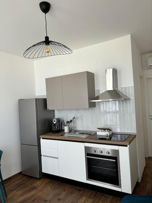One-Bedroom Apartment photo 3