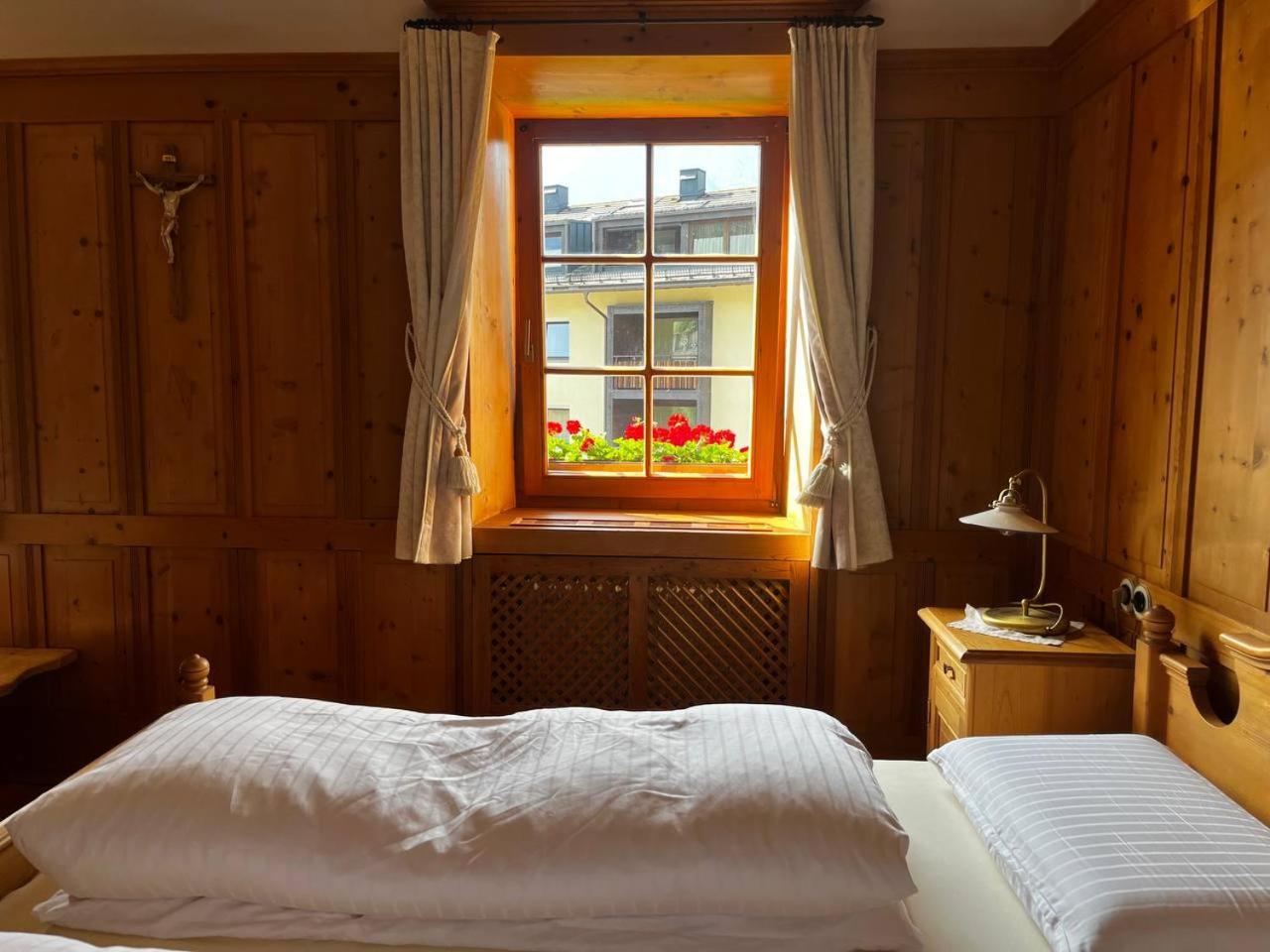 One-Bedroom Apartment - Non-Smoking