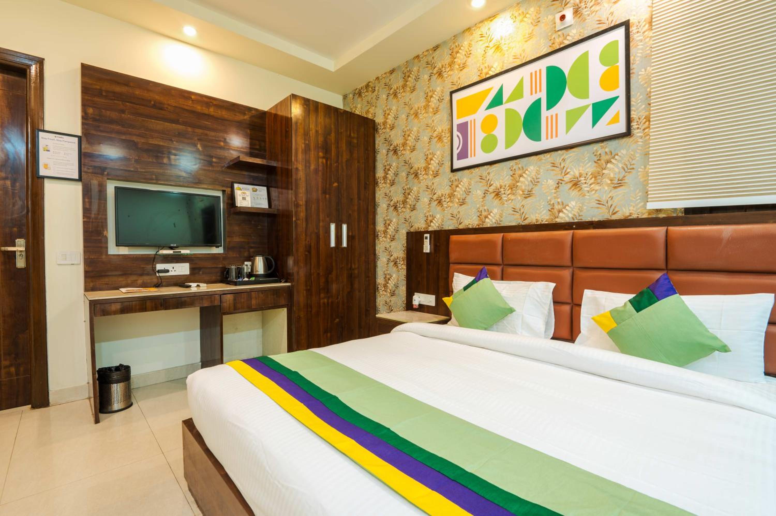 Economy Double Room photo 3