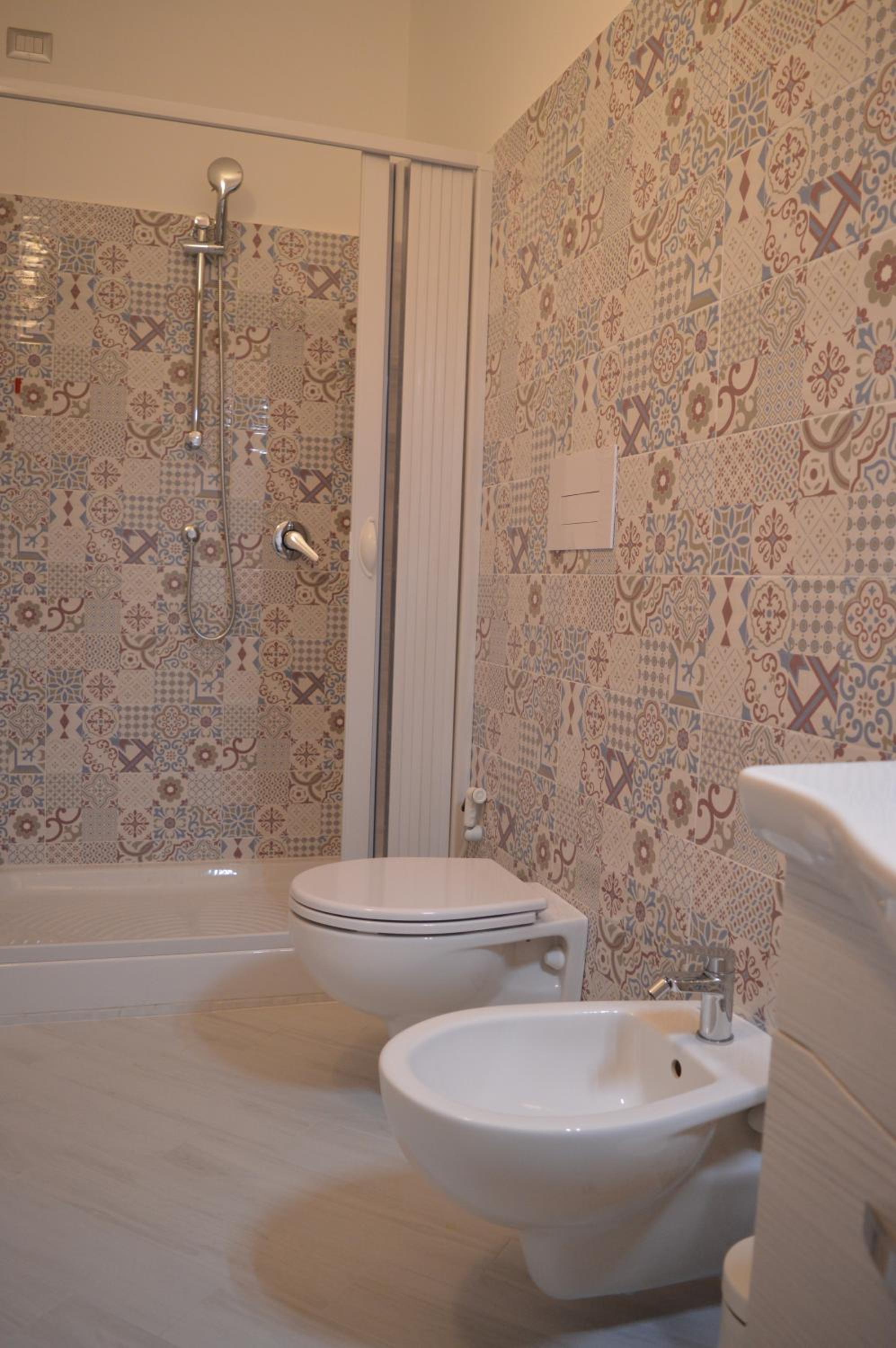 Deluxe Double or Twin Room - Photo 3