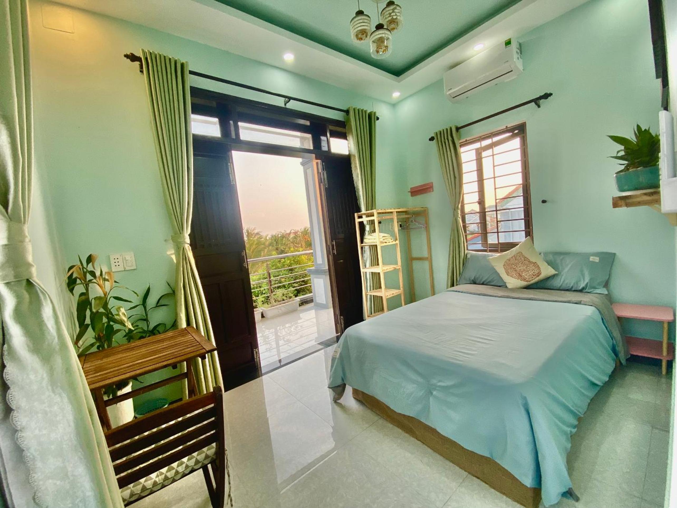 Single Room with Balcony