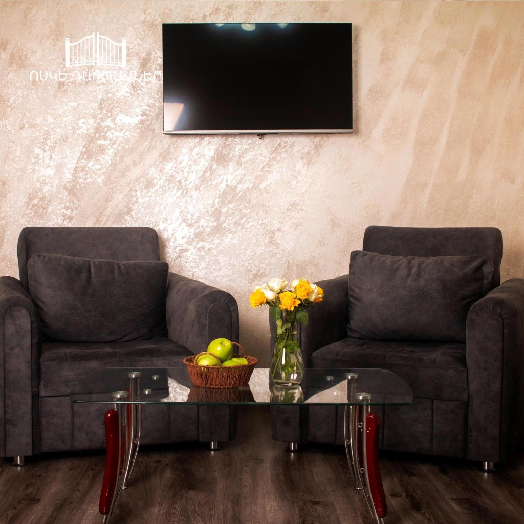 Family Room photo 1