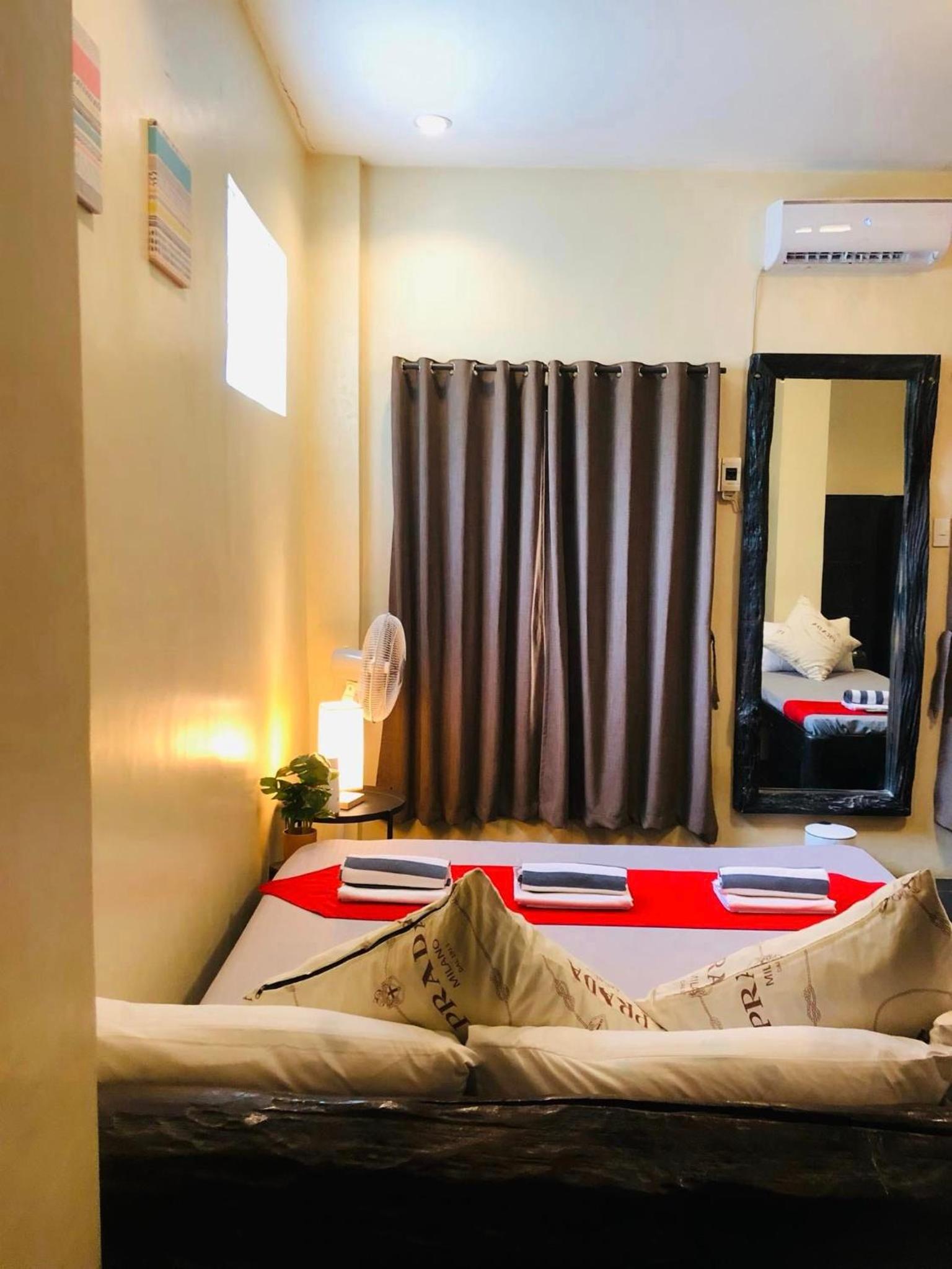 Deluxe Double Room with Extra Bed photo 3