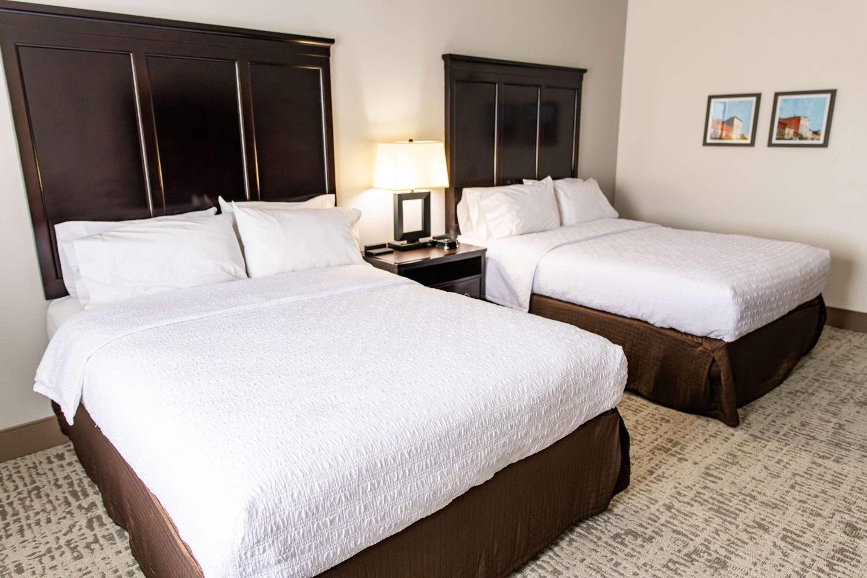 Queen Room with Two Queen Beds - Mobility and Hearing Access/Non-Smoking - Photo 1