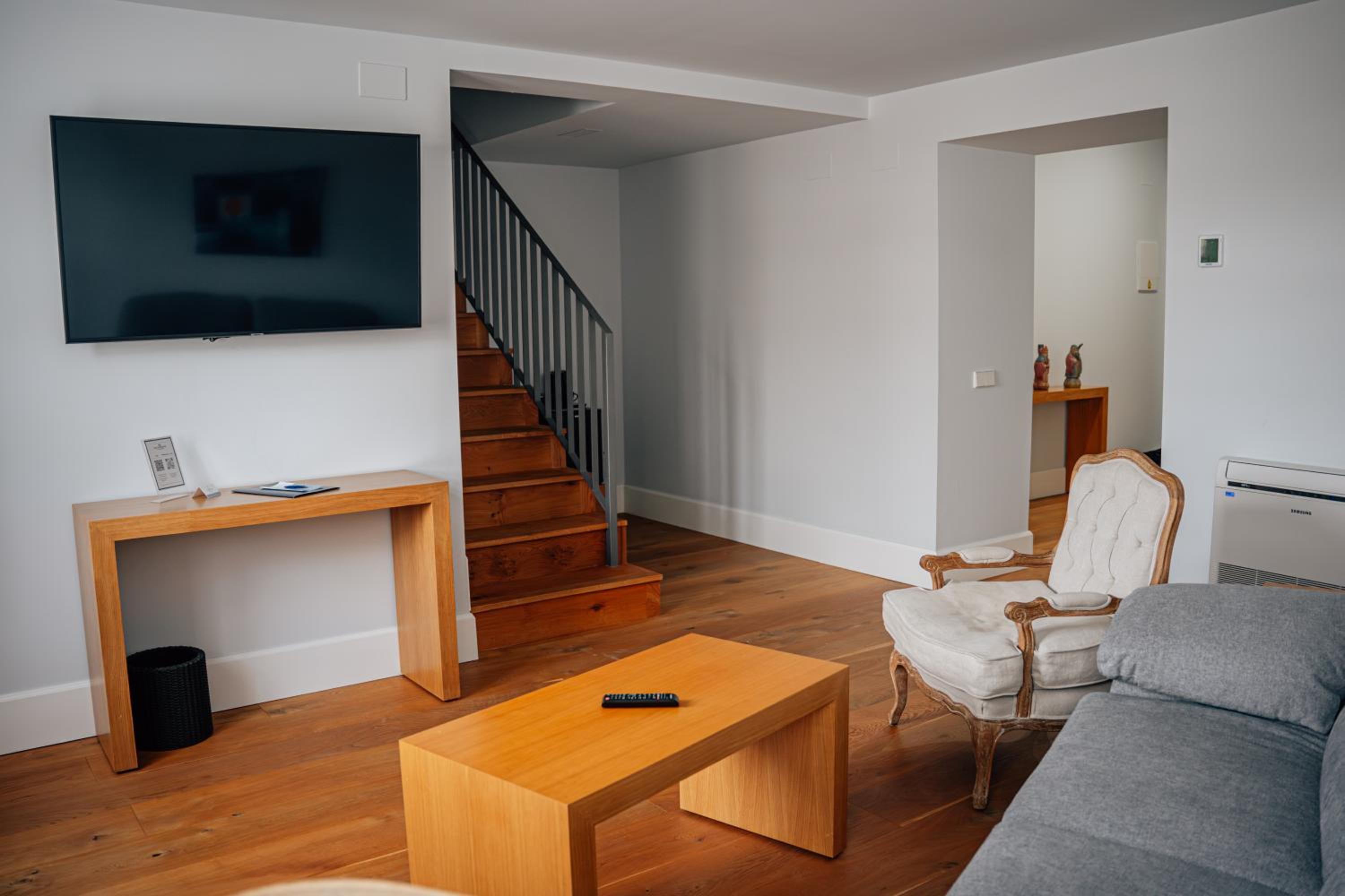 Duplex Suite - Photo 33