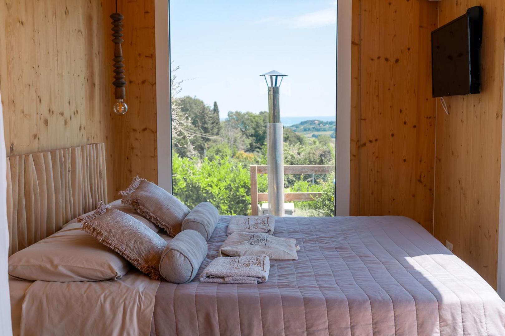 Deluxe Double Room with Sea View photo 1