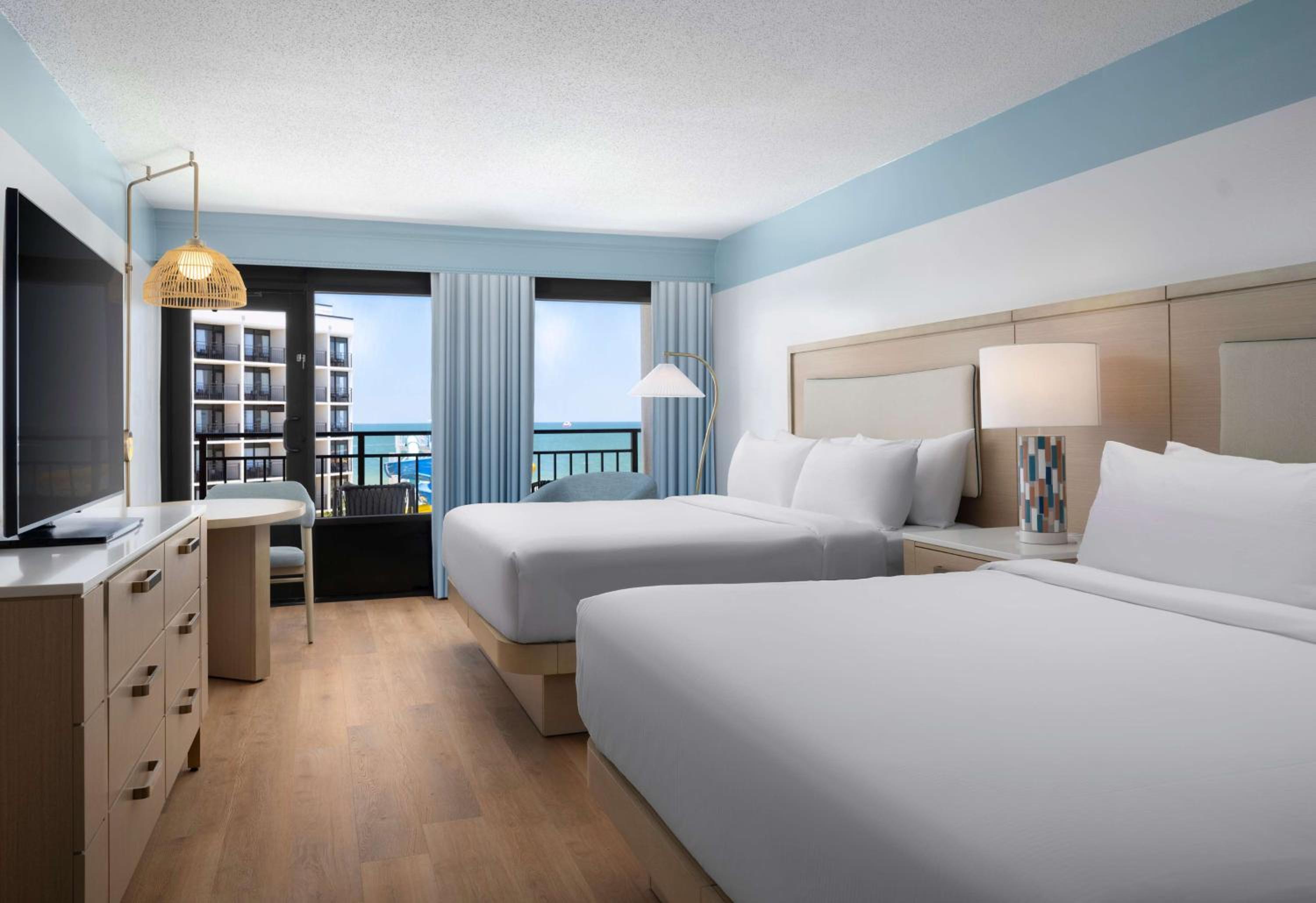 King Room with Two King Beds - Photo 2
