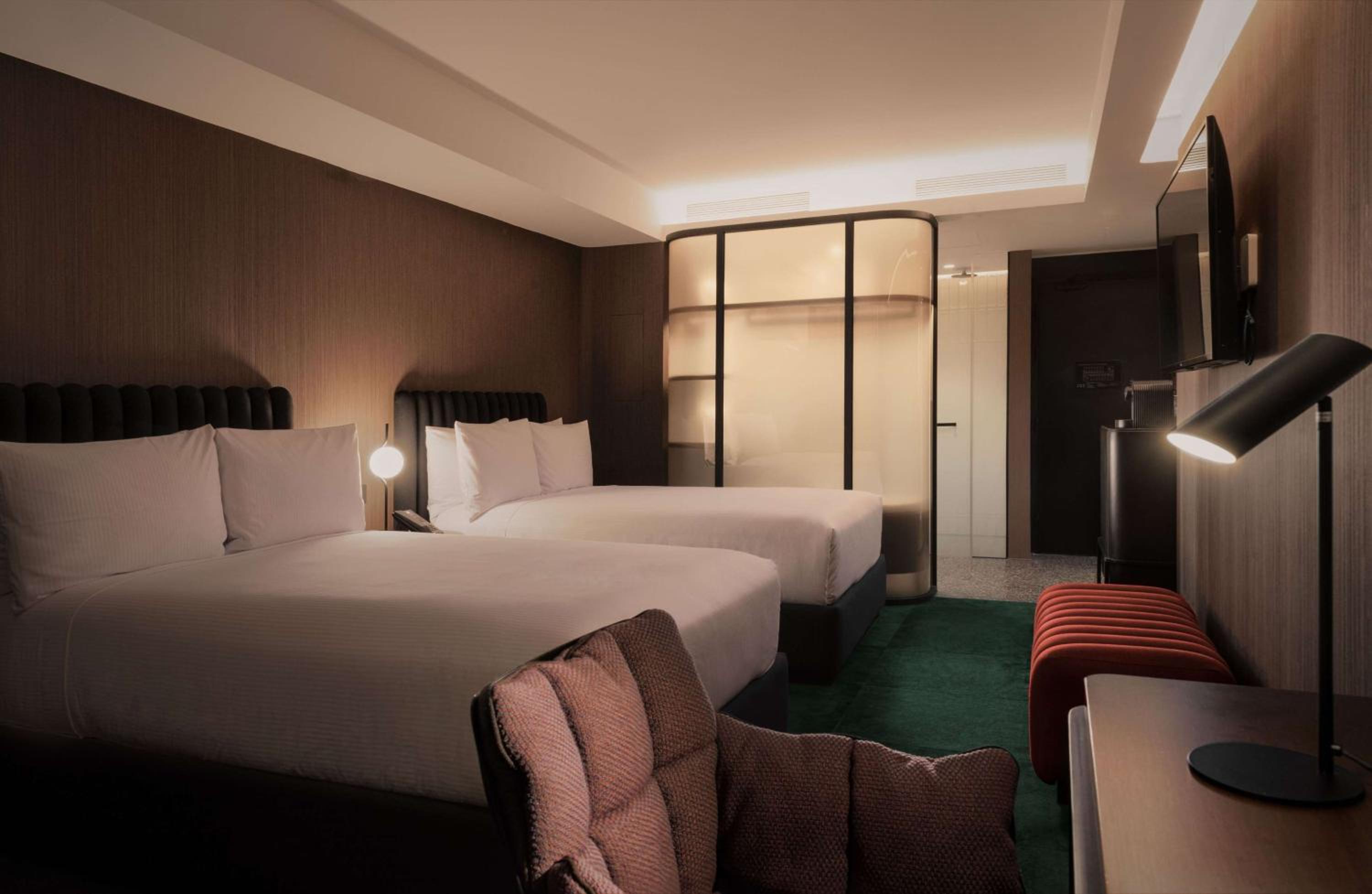 Deluxe Double Room with Two Double Beds - Photo 1