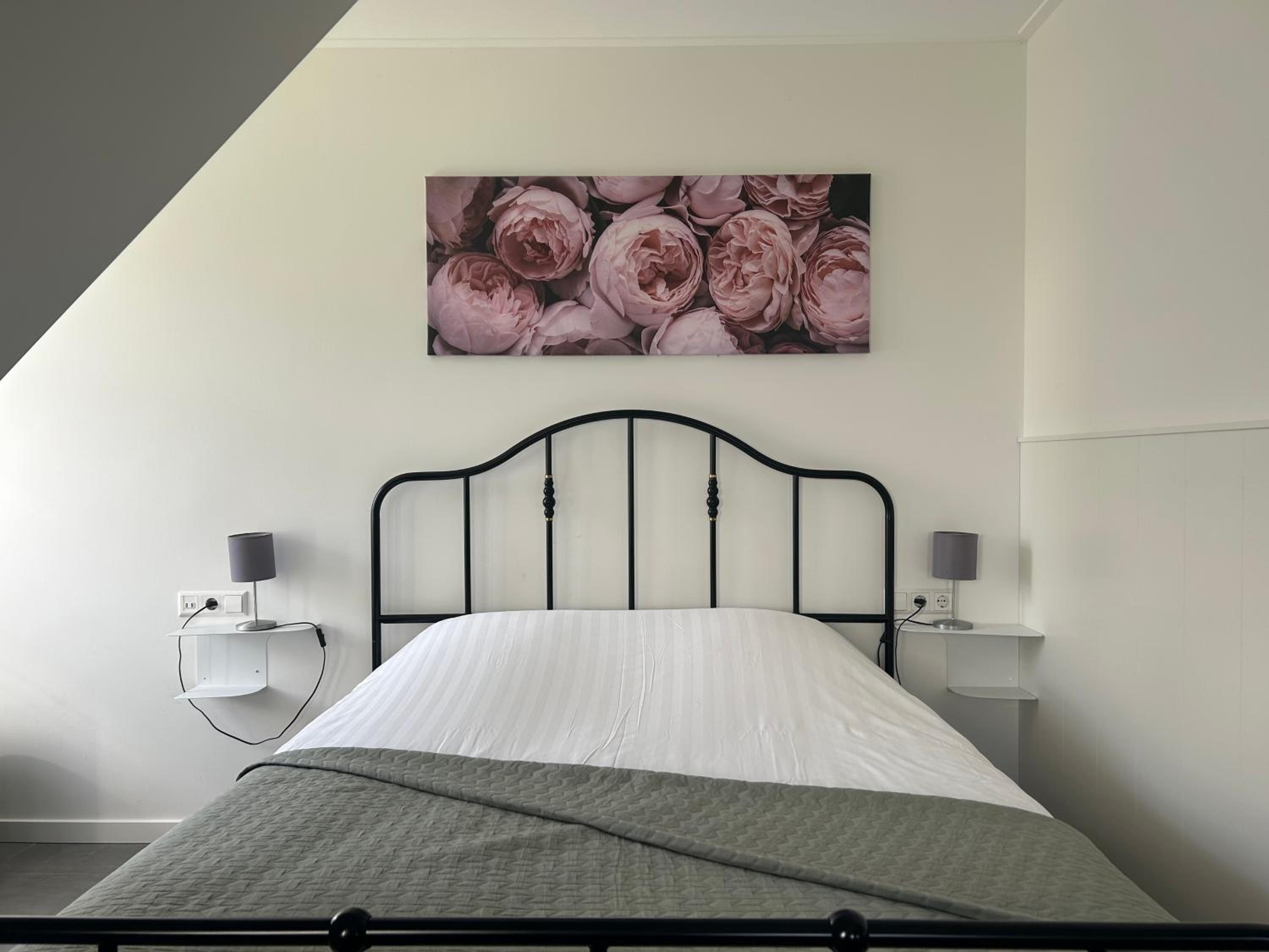 Quadruple Room with Private Bathroom