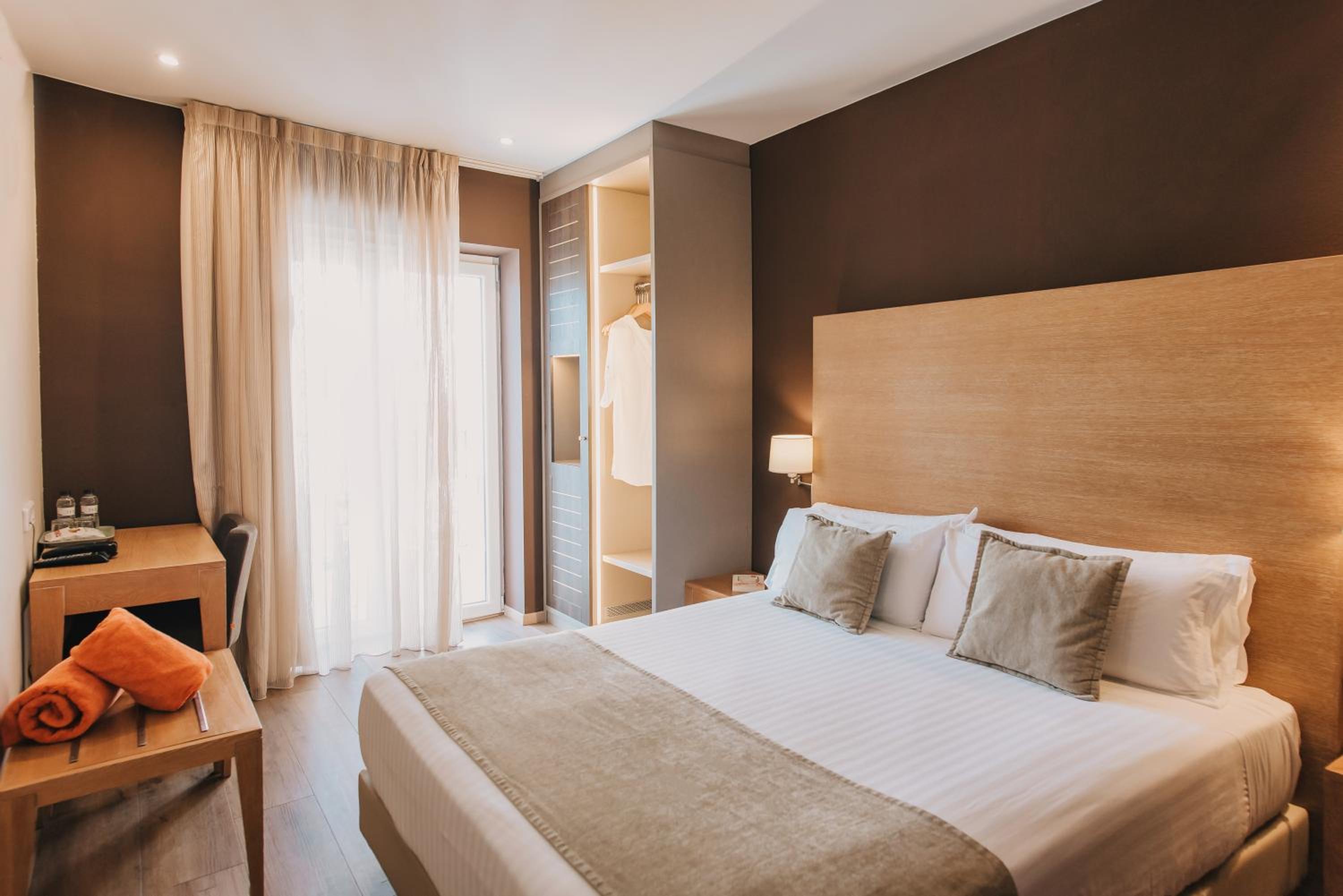 Superior Double or Twin Room with Terrace - Photo 1
