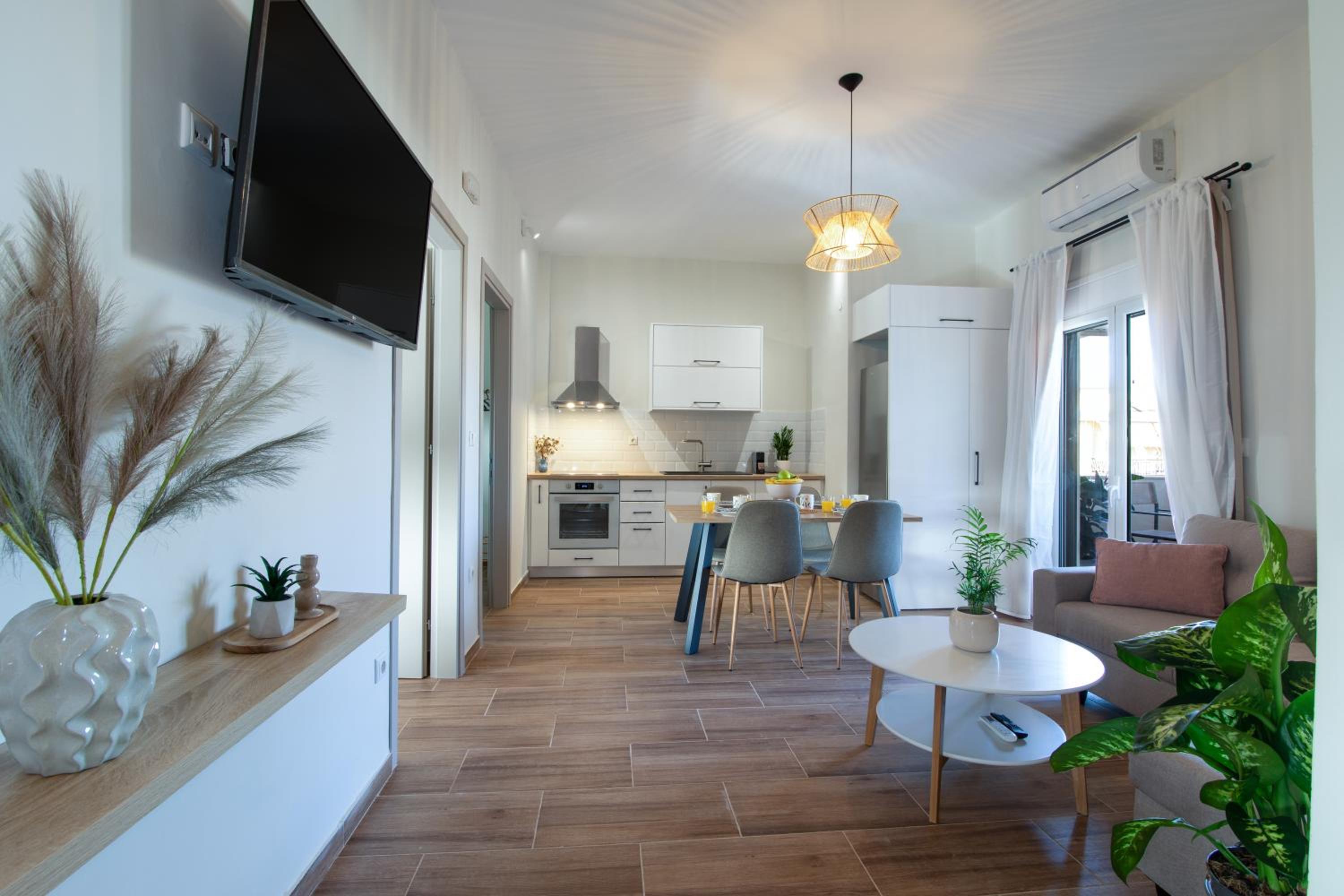 Three-Bedroom Apartment photo 1