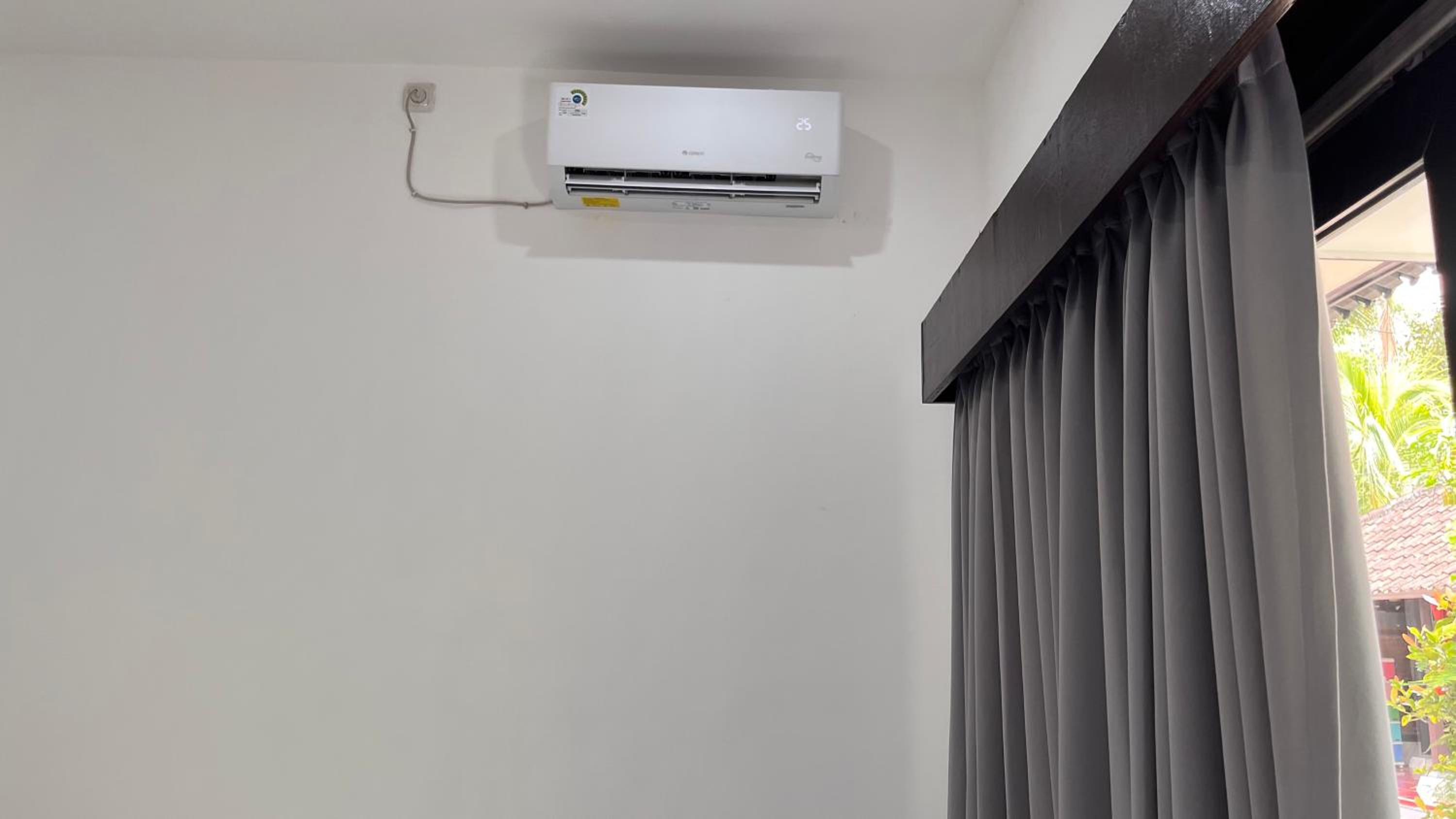 Deluxe Room (2 Adults + 1 Child) photo 1