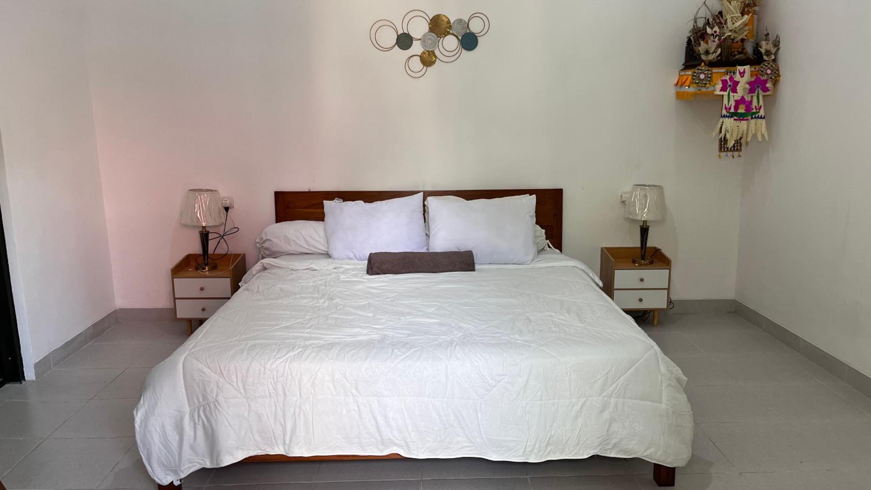 Deluxe Room (2 Adults + 1 Child) photo 3