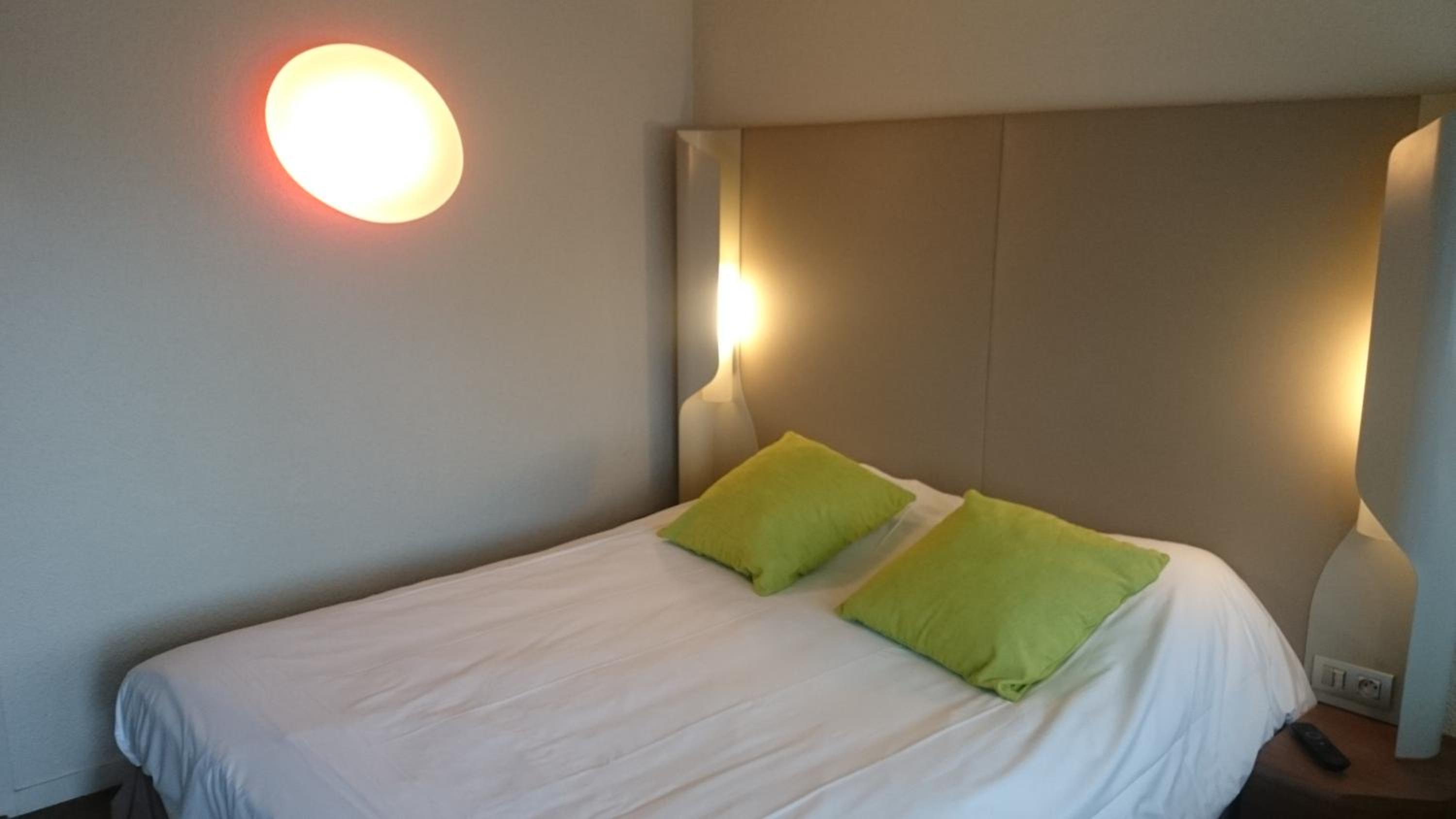 Standard Double Room - Photo 2