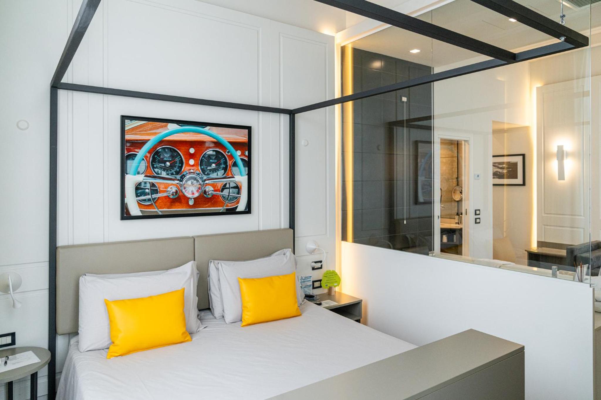 Junior Suite with Hot Tub photo 1
