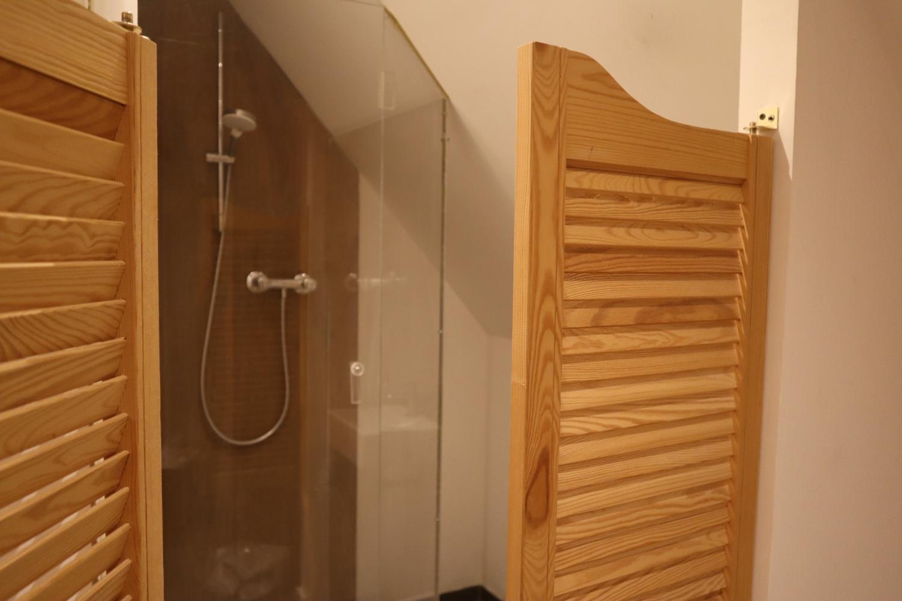 Double Room with Private Bathroom photo 2