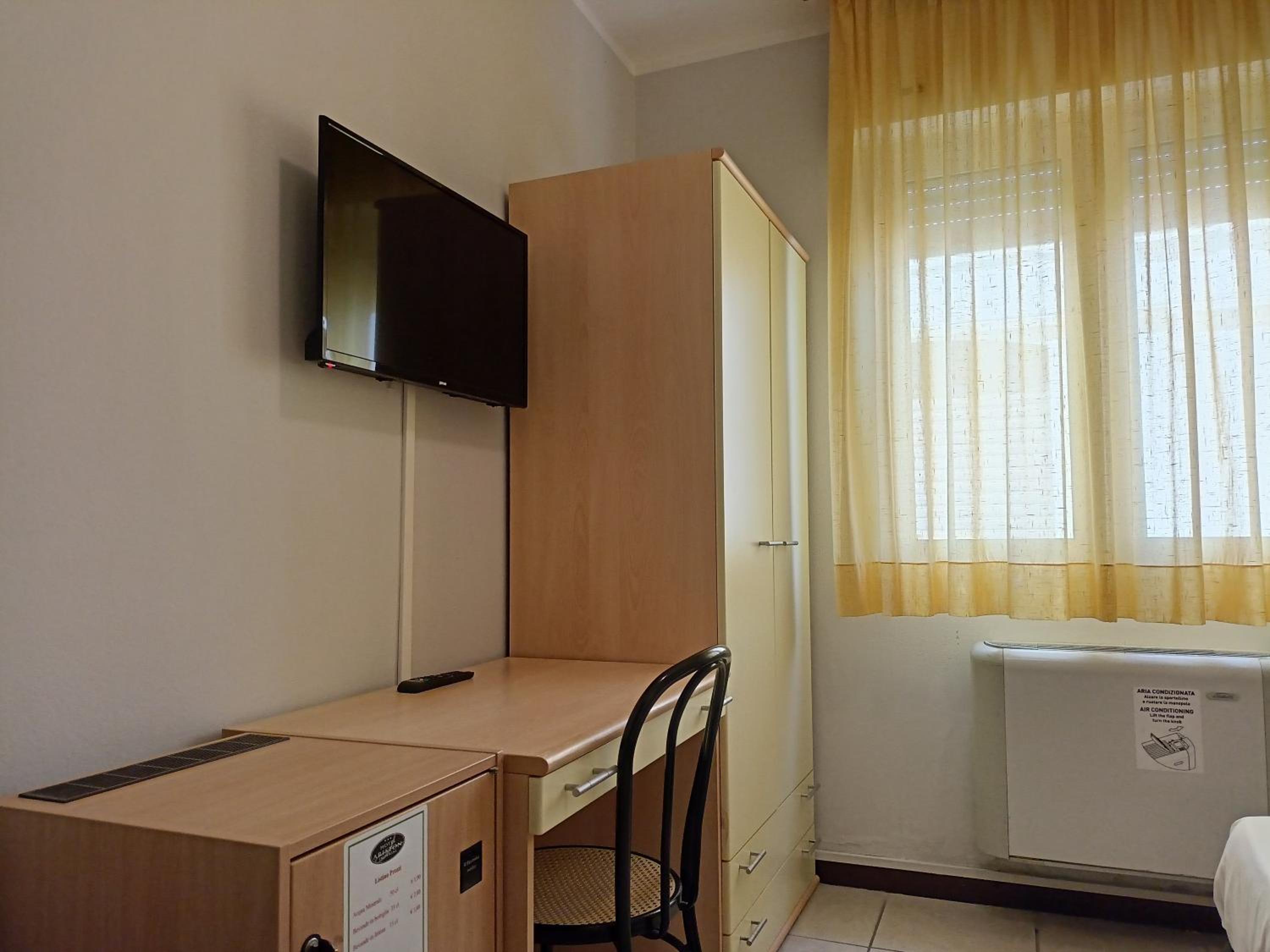 Single Room - Disability Access