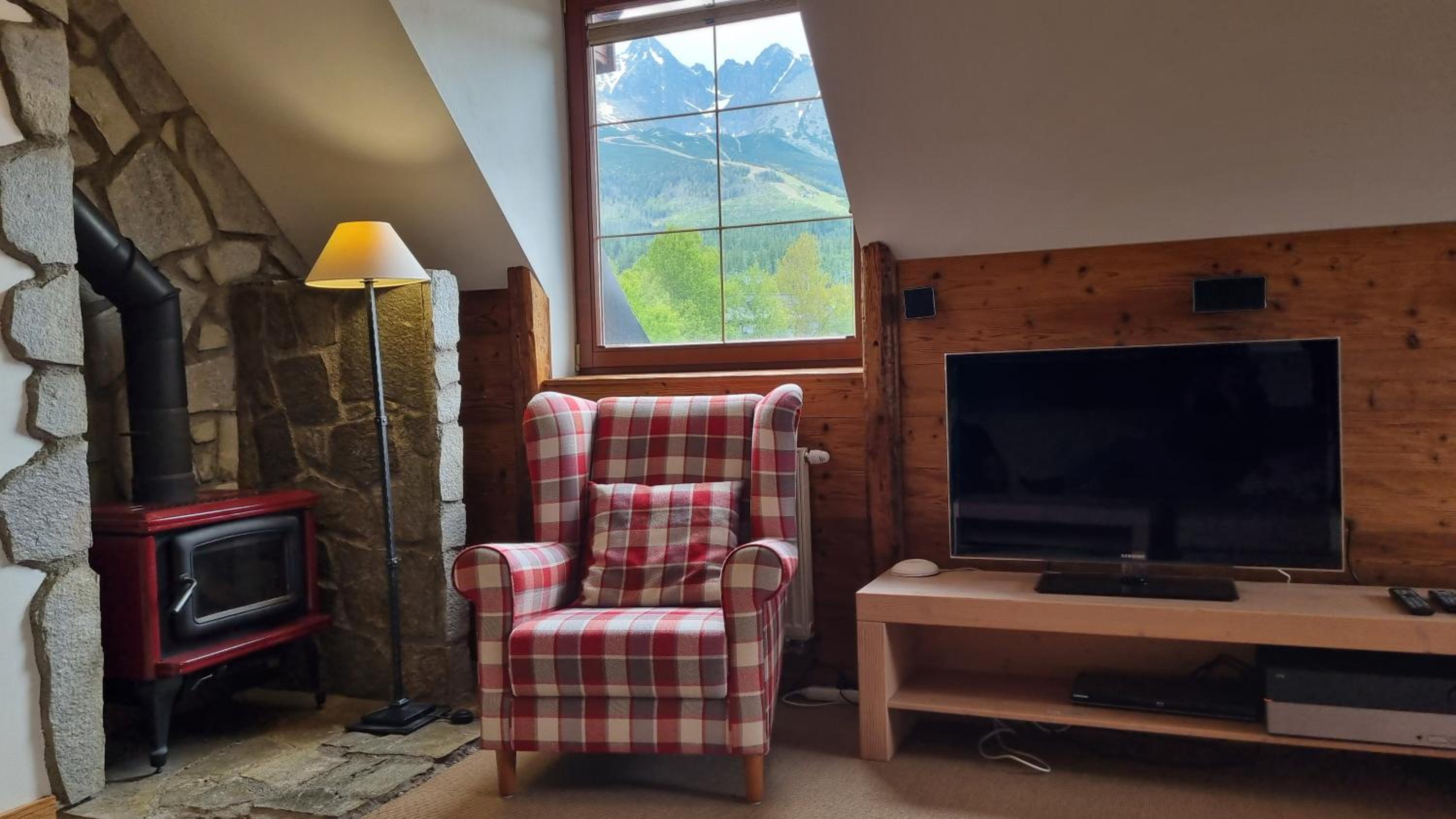 Two Bedroom Deluxe Apartment with Mountain View in Main Hotel Building photo 1