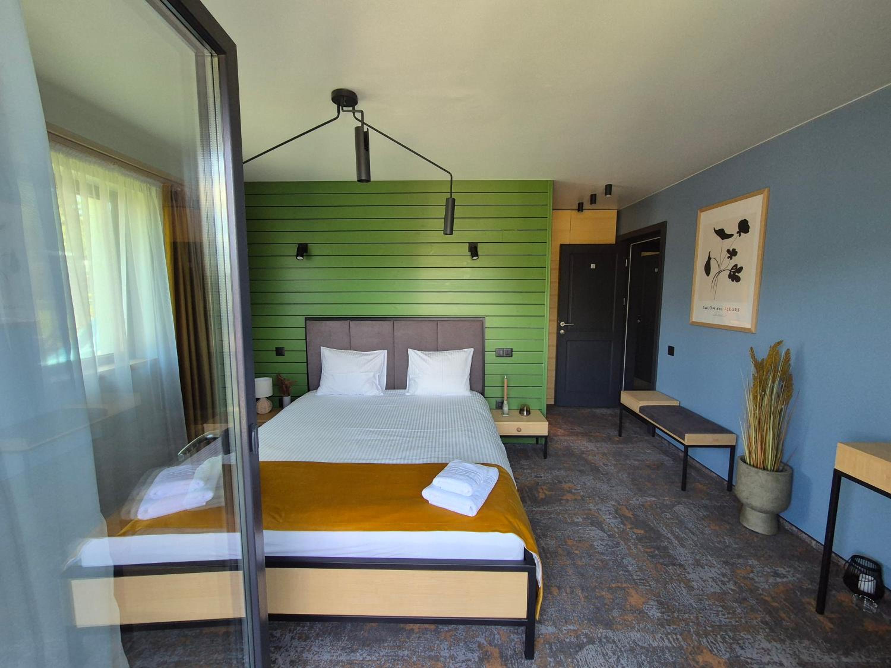 Deluxe Double Room with Balcony photo 1