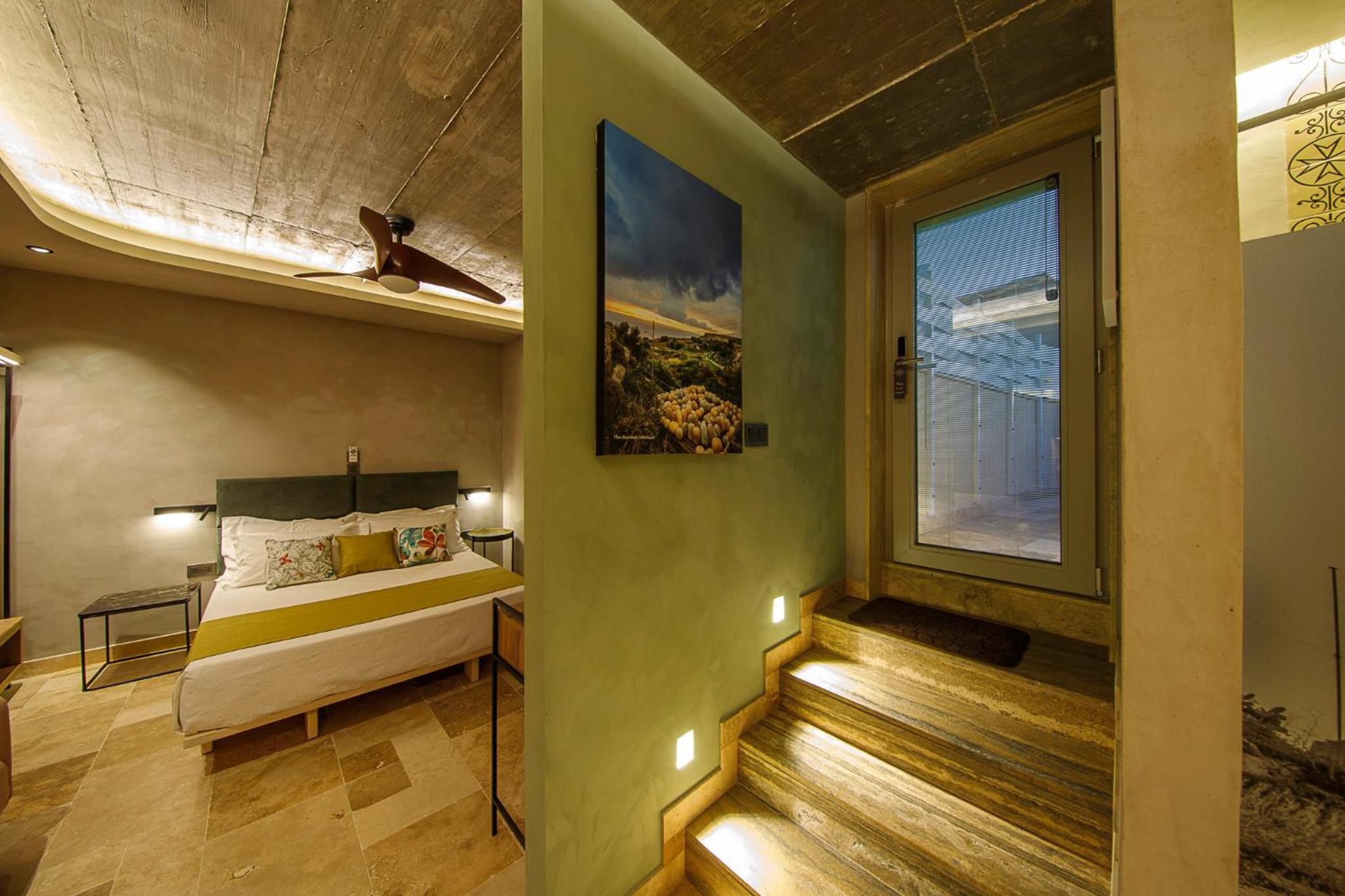 Superior King Room with Terrace - Photo 5