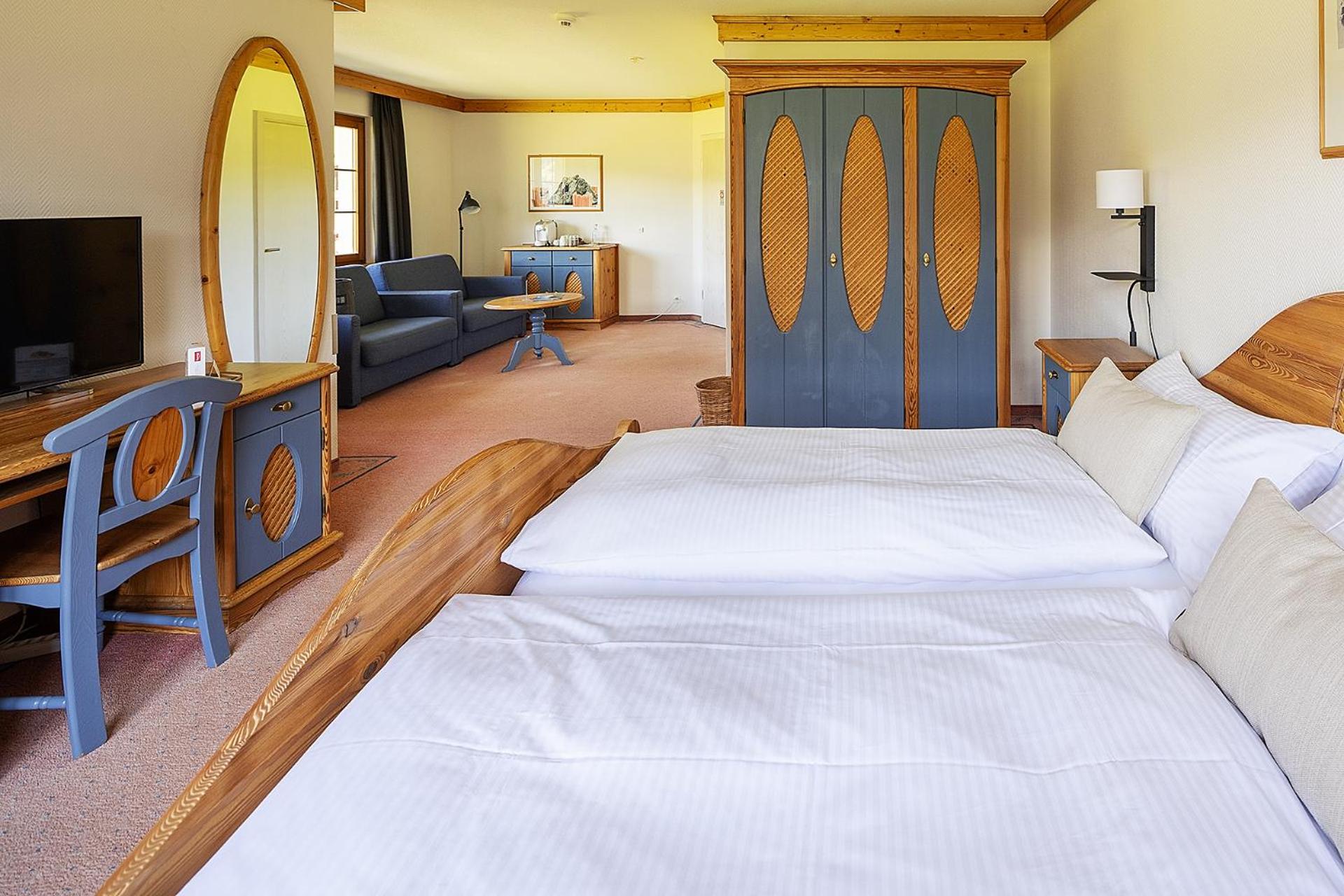 Junior Suite with Mountain View photo 2