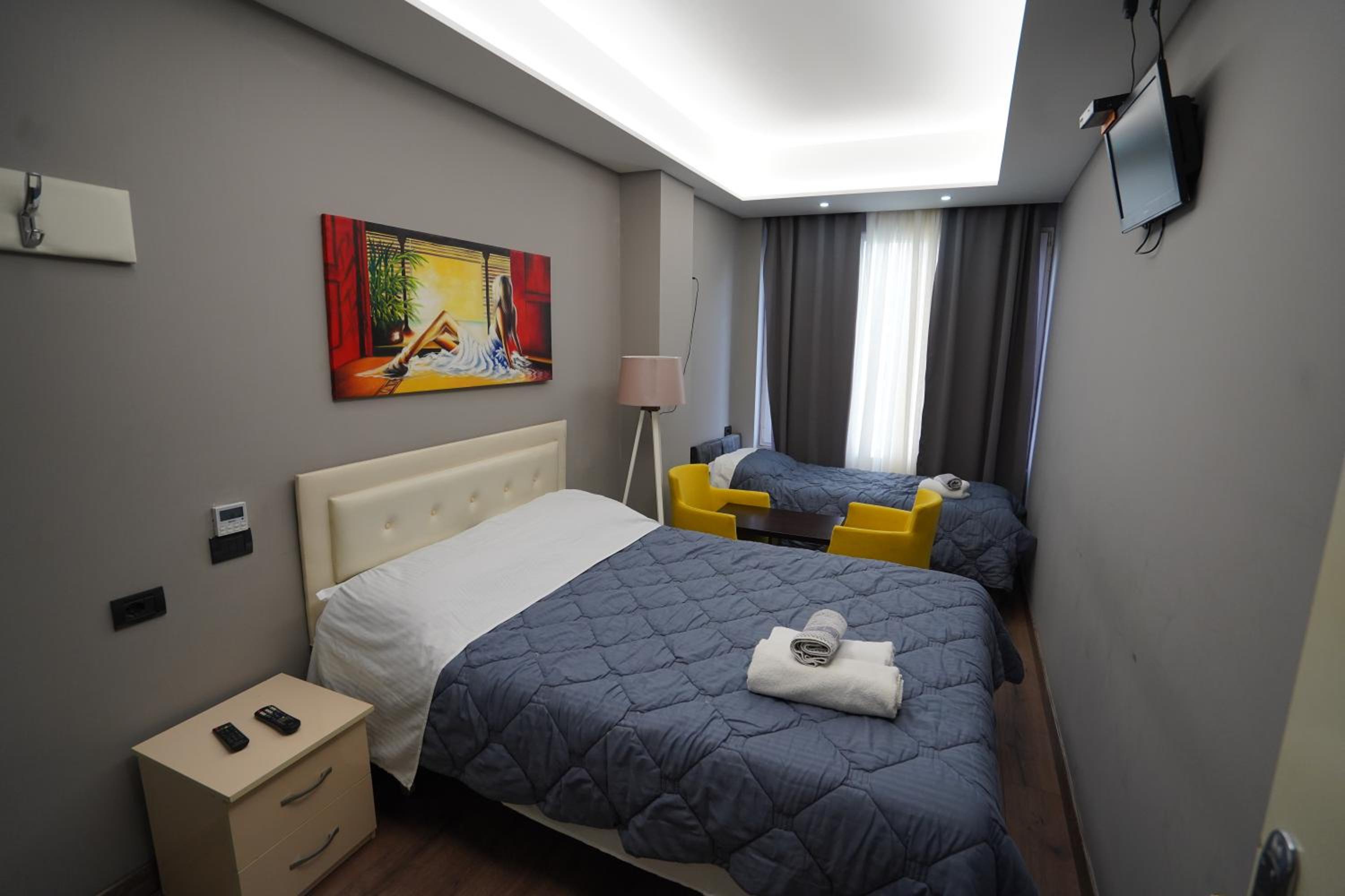 Triple Room with Bathroom
