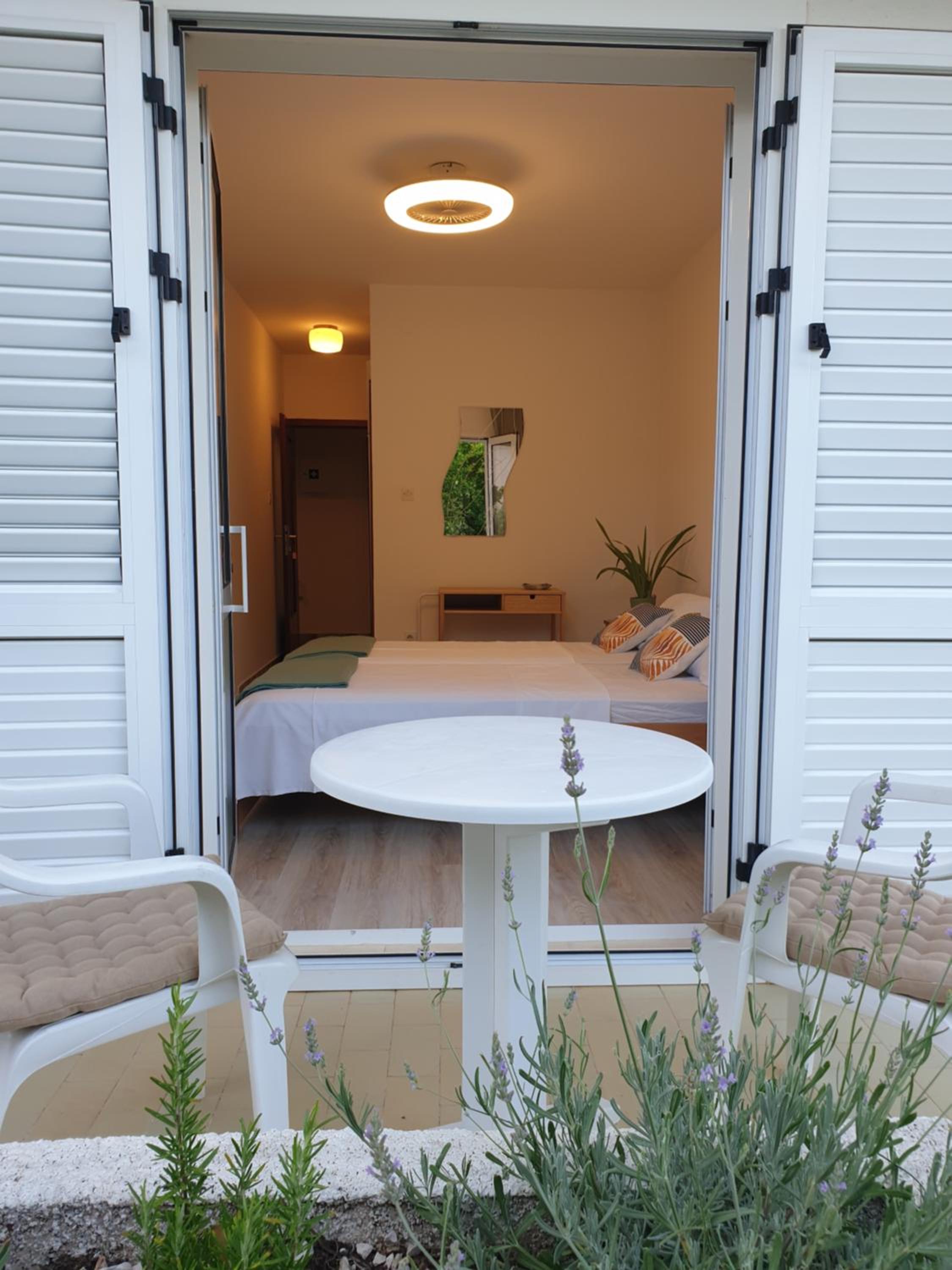 Double Room with Private Bathroom photo 1