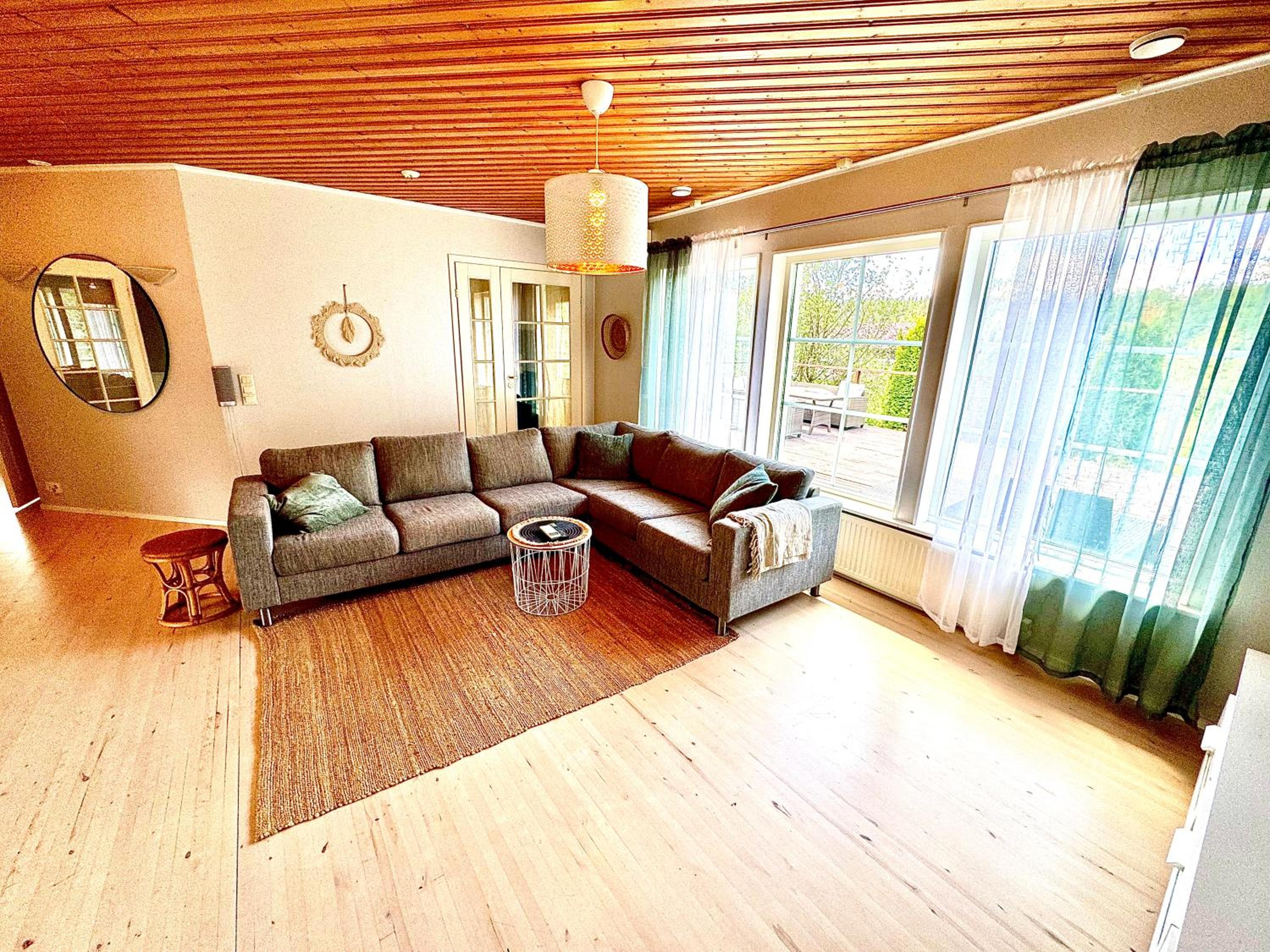 Villa photo 1