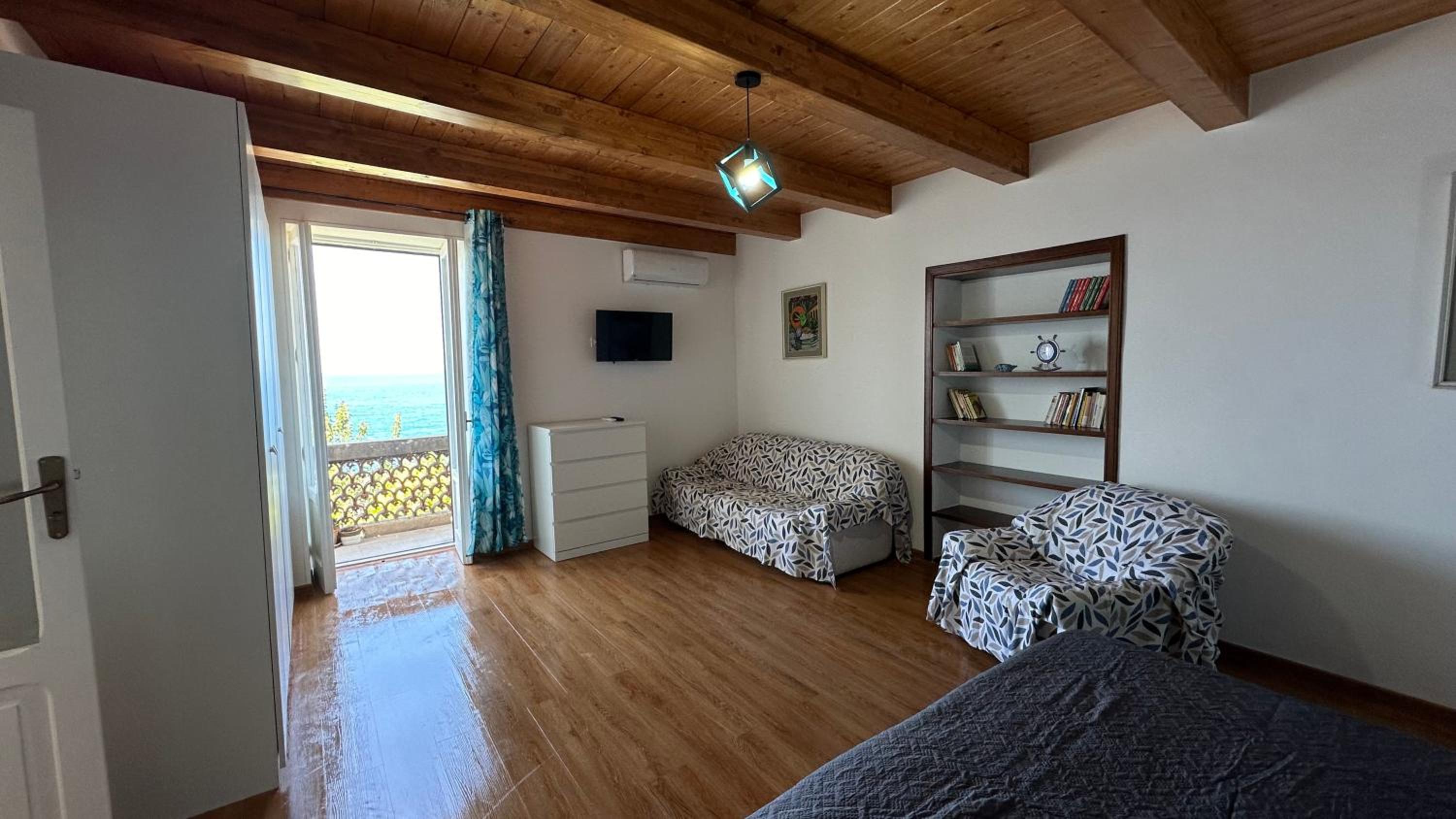 Classic Quadruple Room photo 2