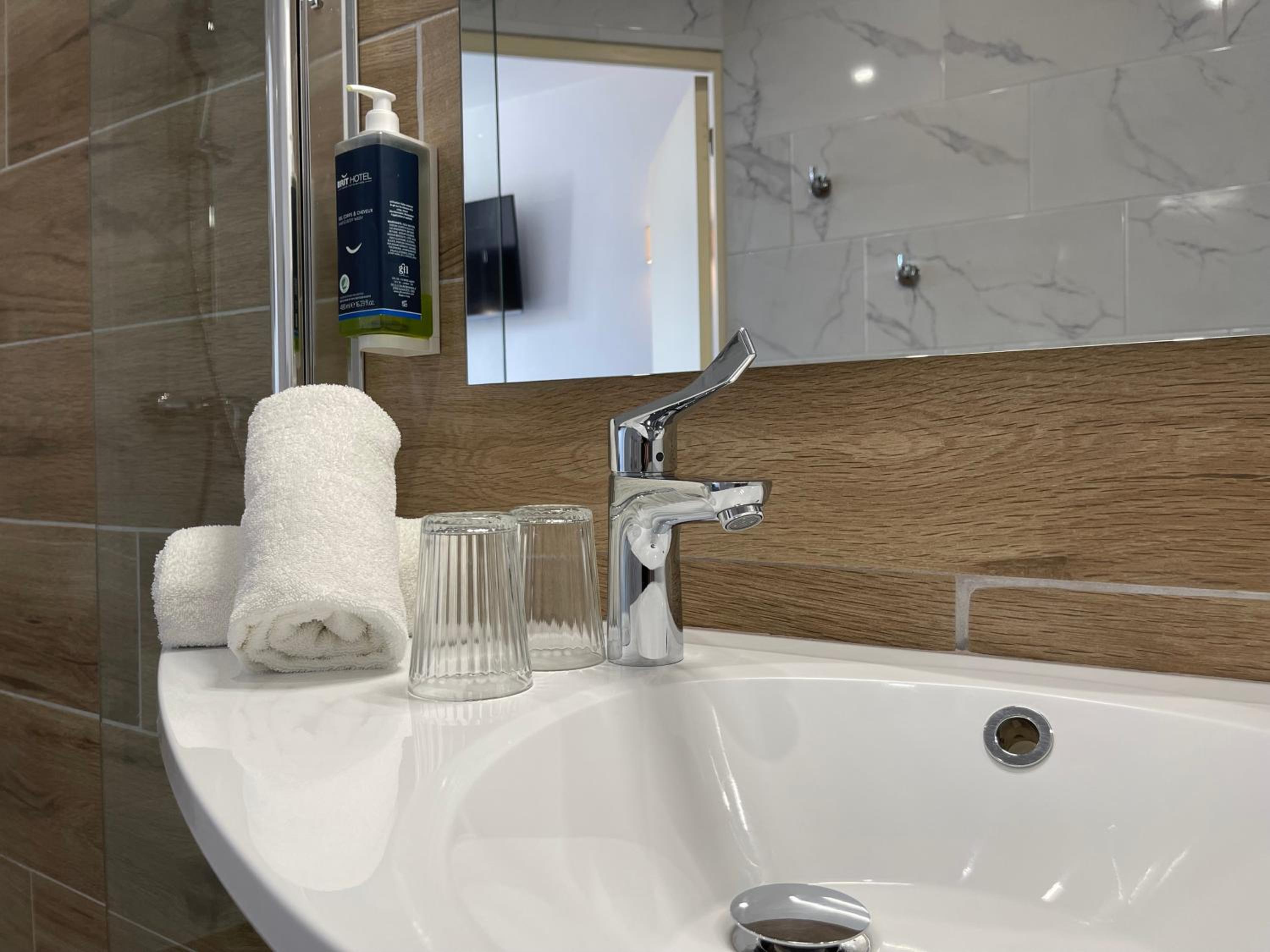 Club Double Room (17 m2) - Photo 12
