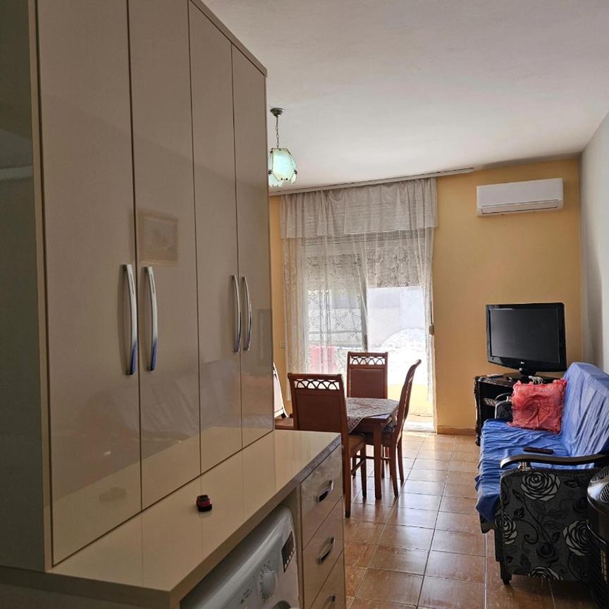 One-Bedroom Apartment photo 3