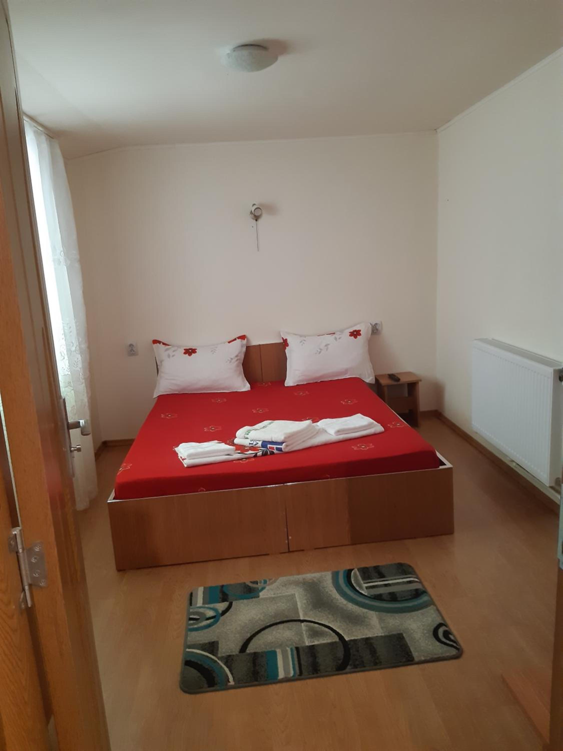 Economy Double Room - Photo 4