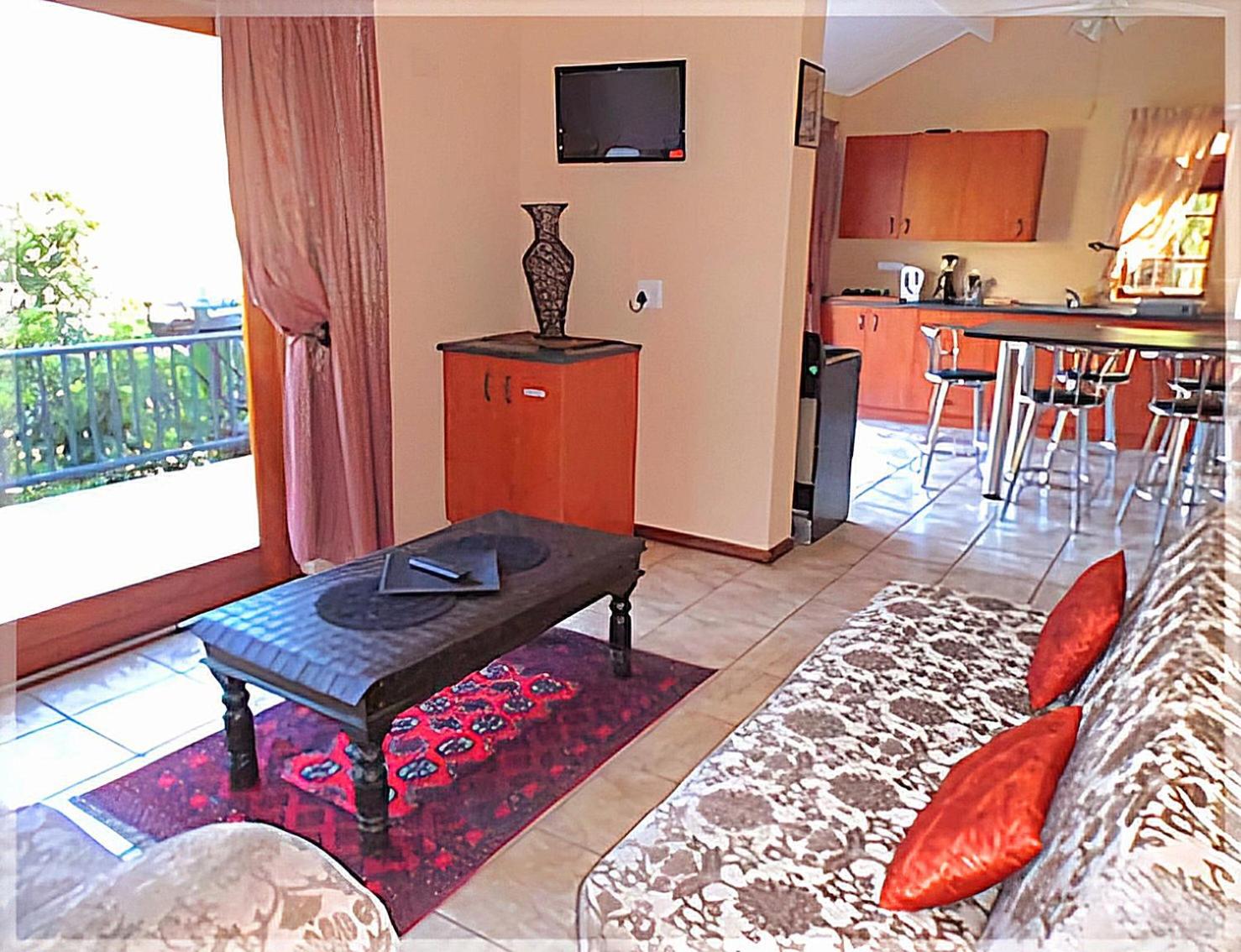 Family Suite with Balcony Self Catering - Photo 11