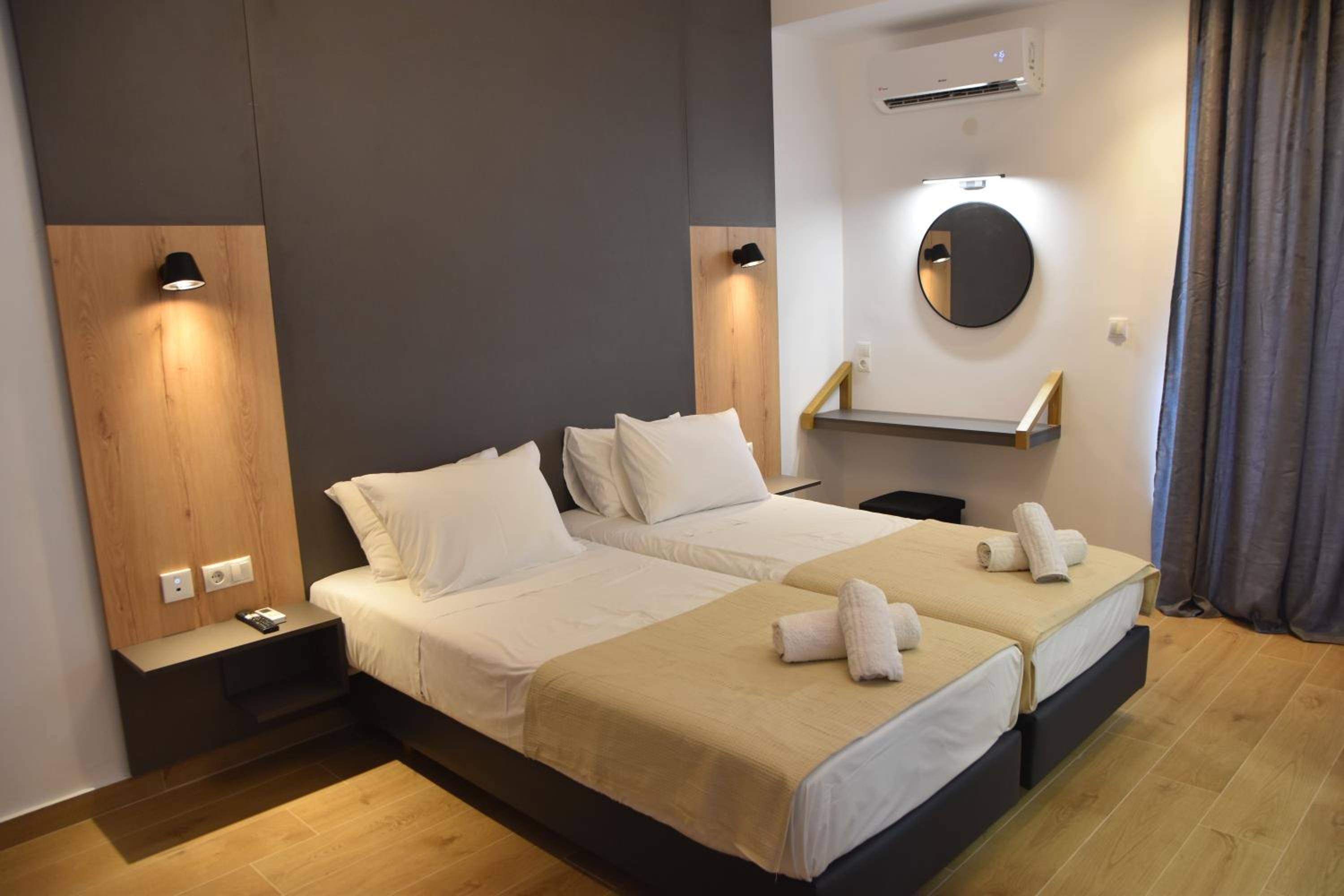 Basic Triple Room photo 1