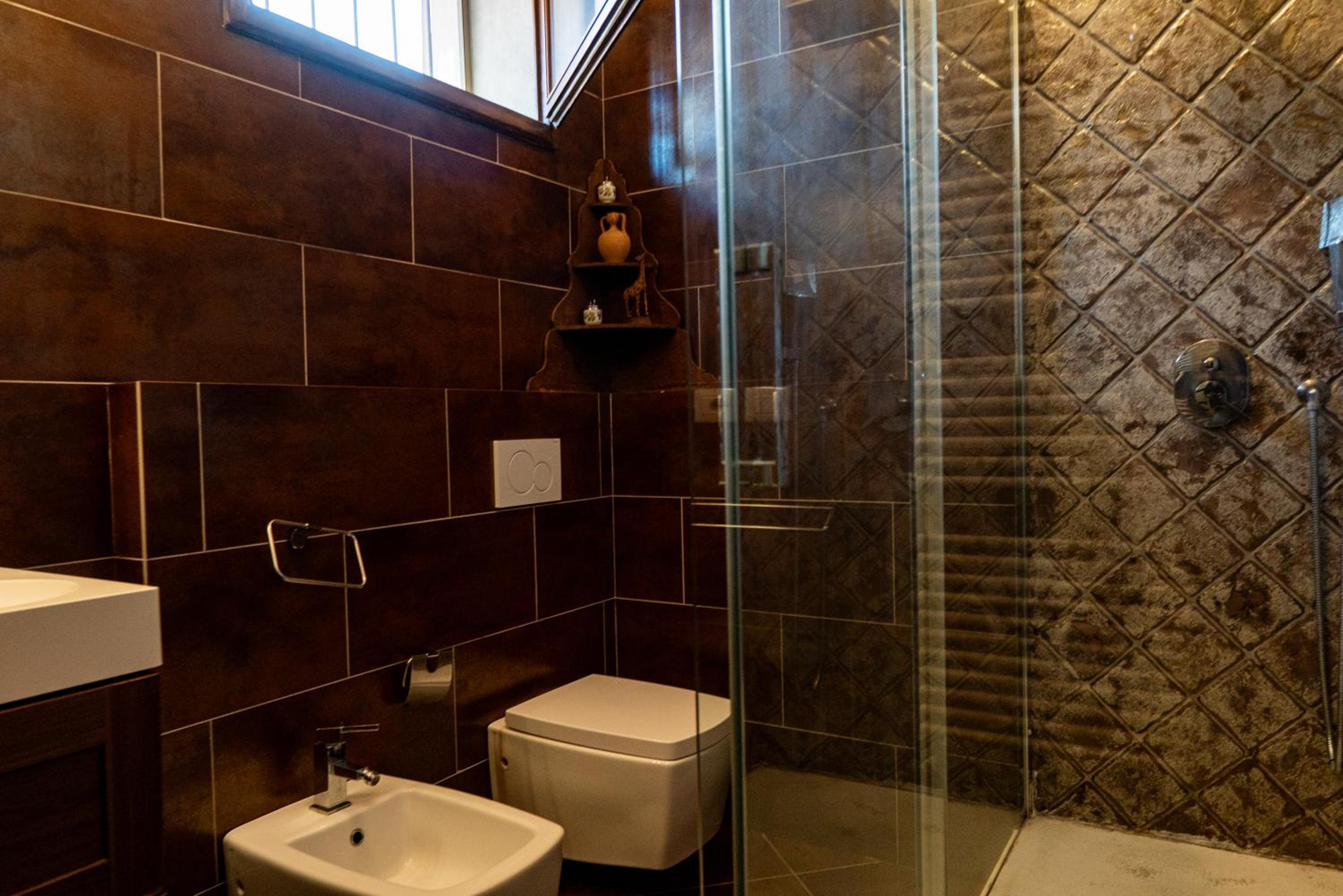 Double Room with Shared Toilet photo 2