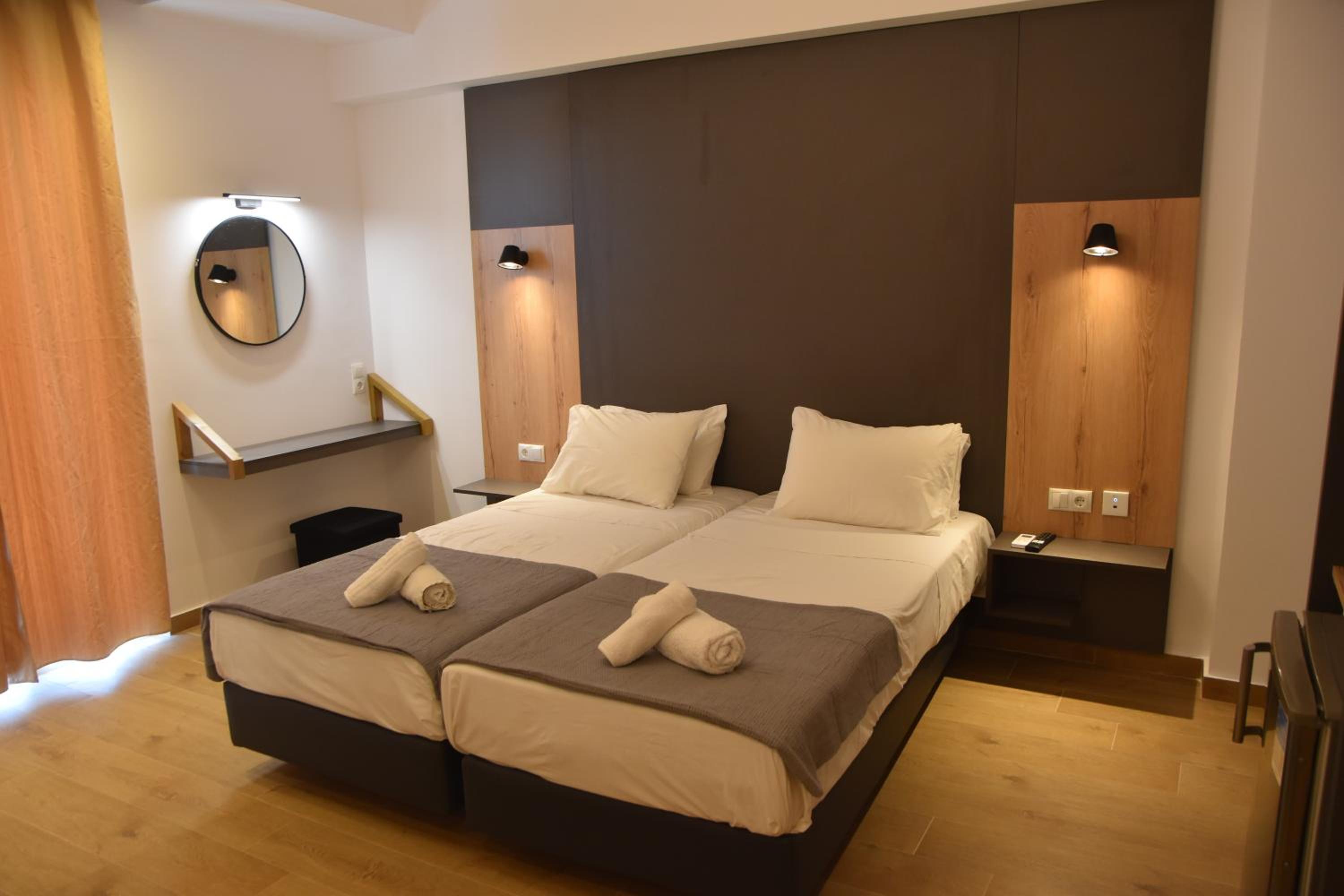 Basic Triple Room photo 2