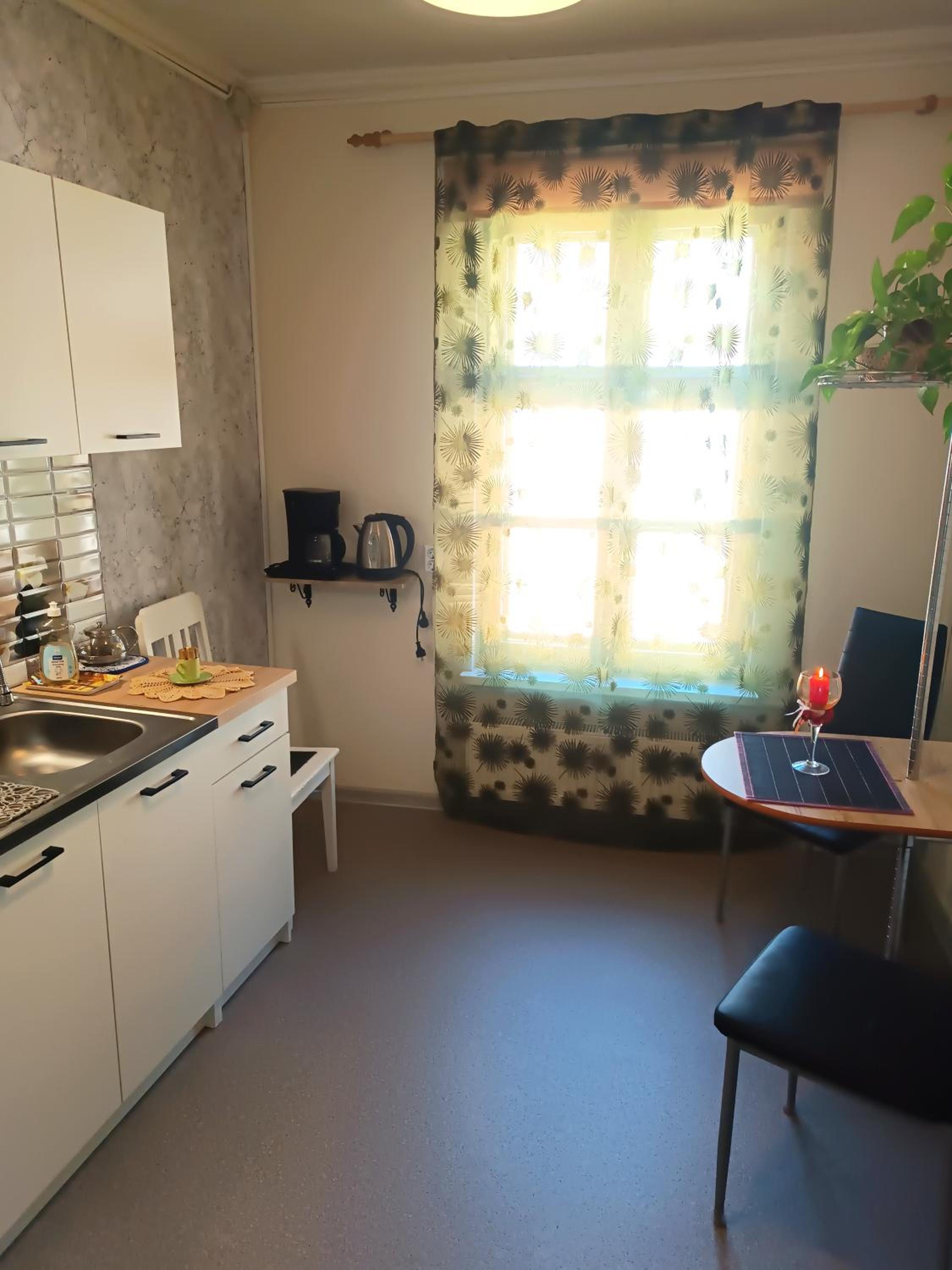 Apartment with City View - Photo 11