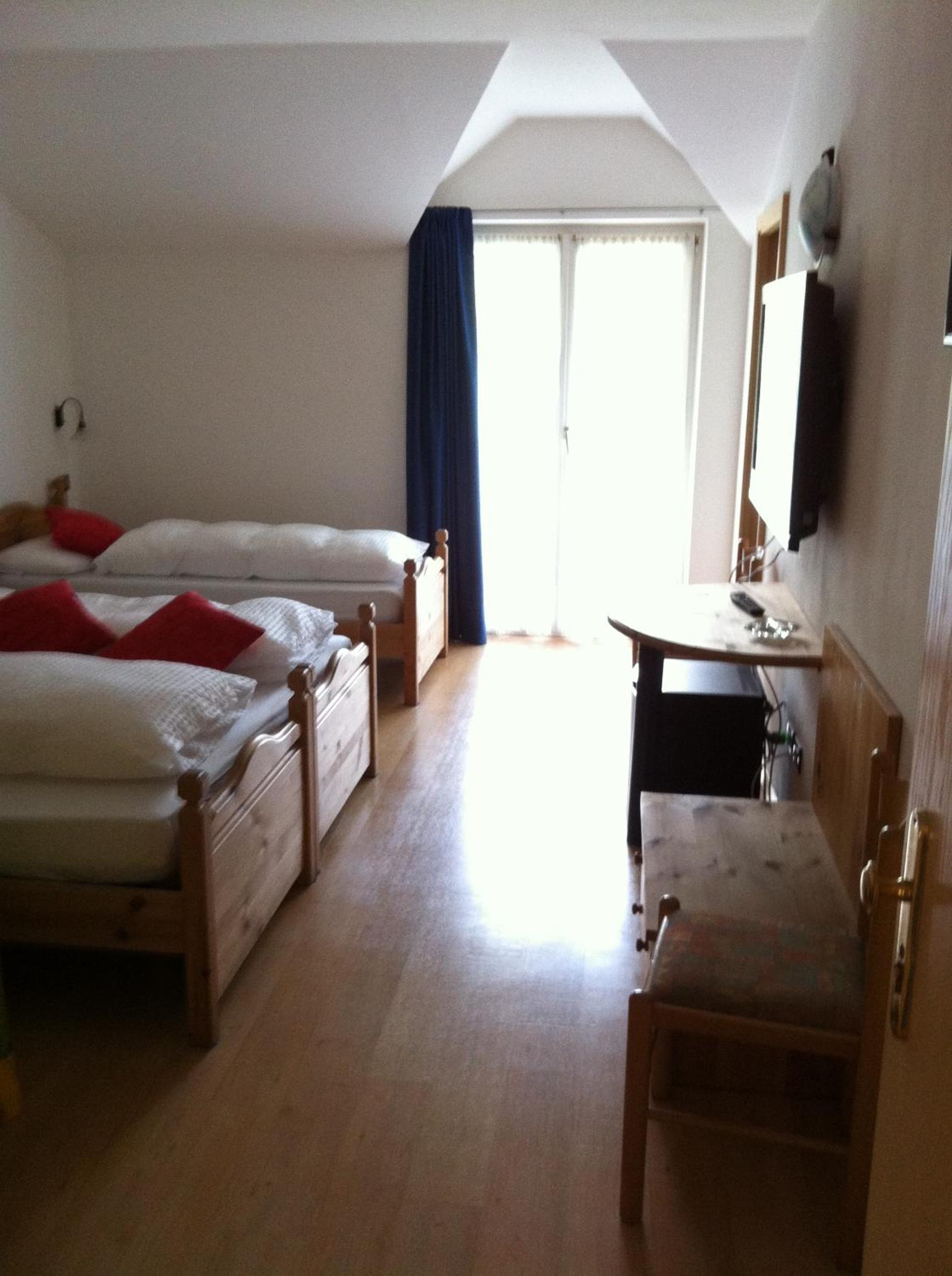 Standard Double or Twin Room photo 2