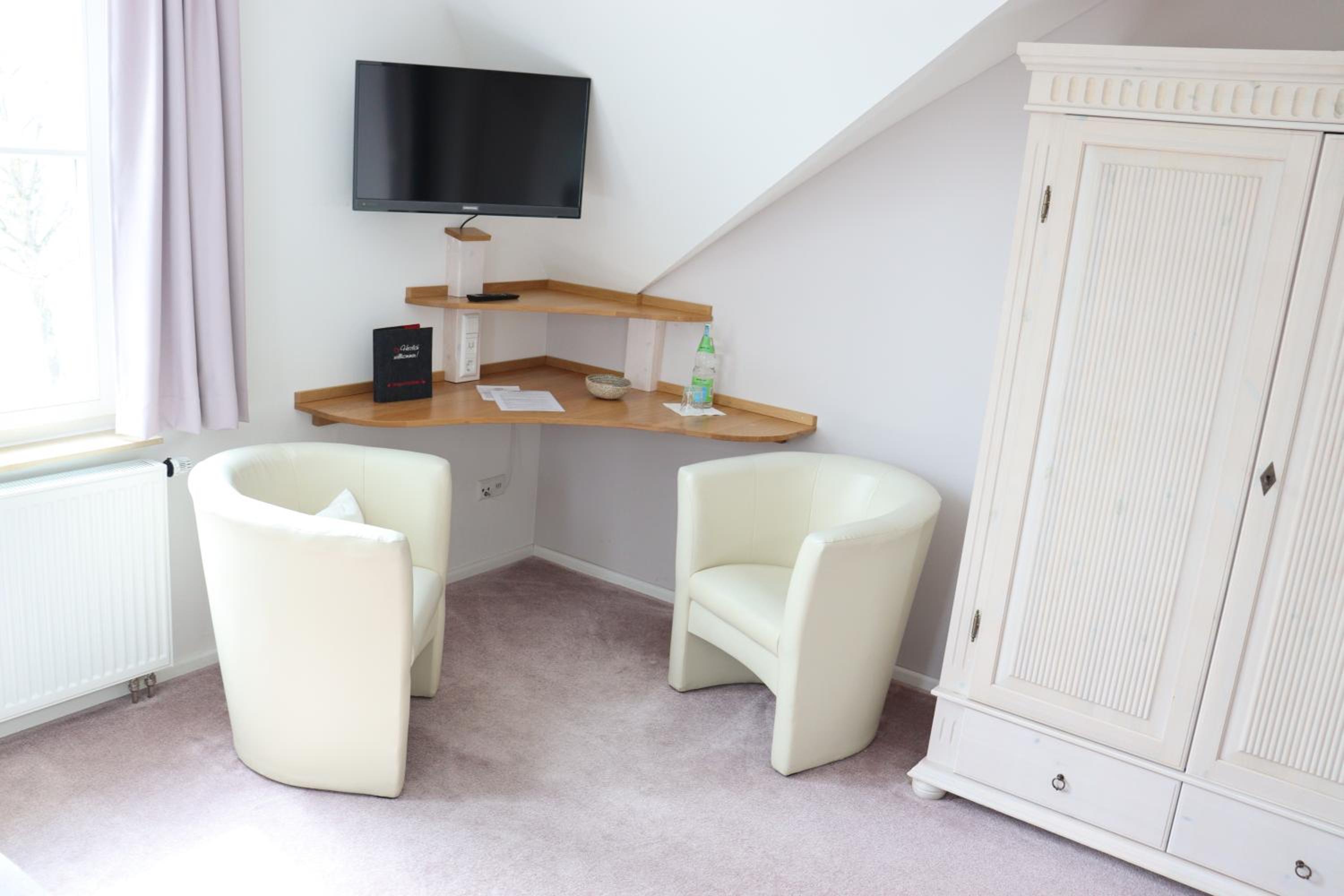Deluxe Double Room with Castle View photo 2