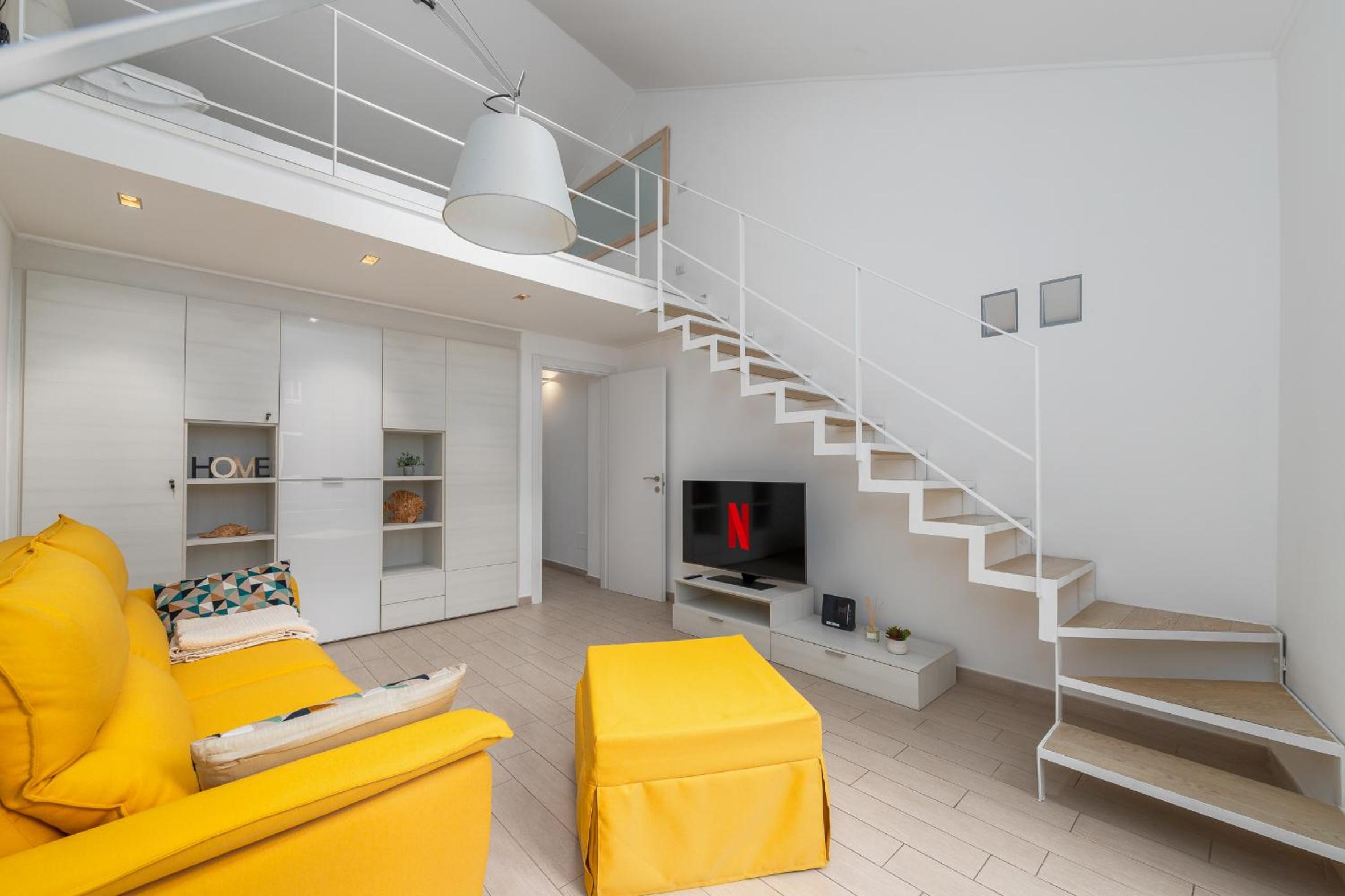 One-Bedroom Apartment photo 1