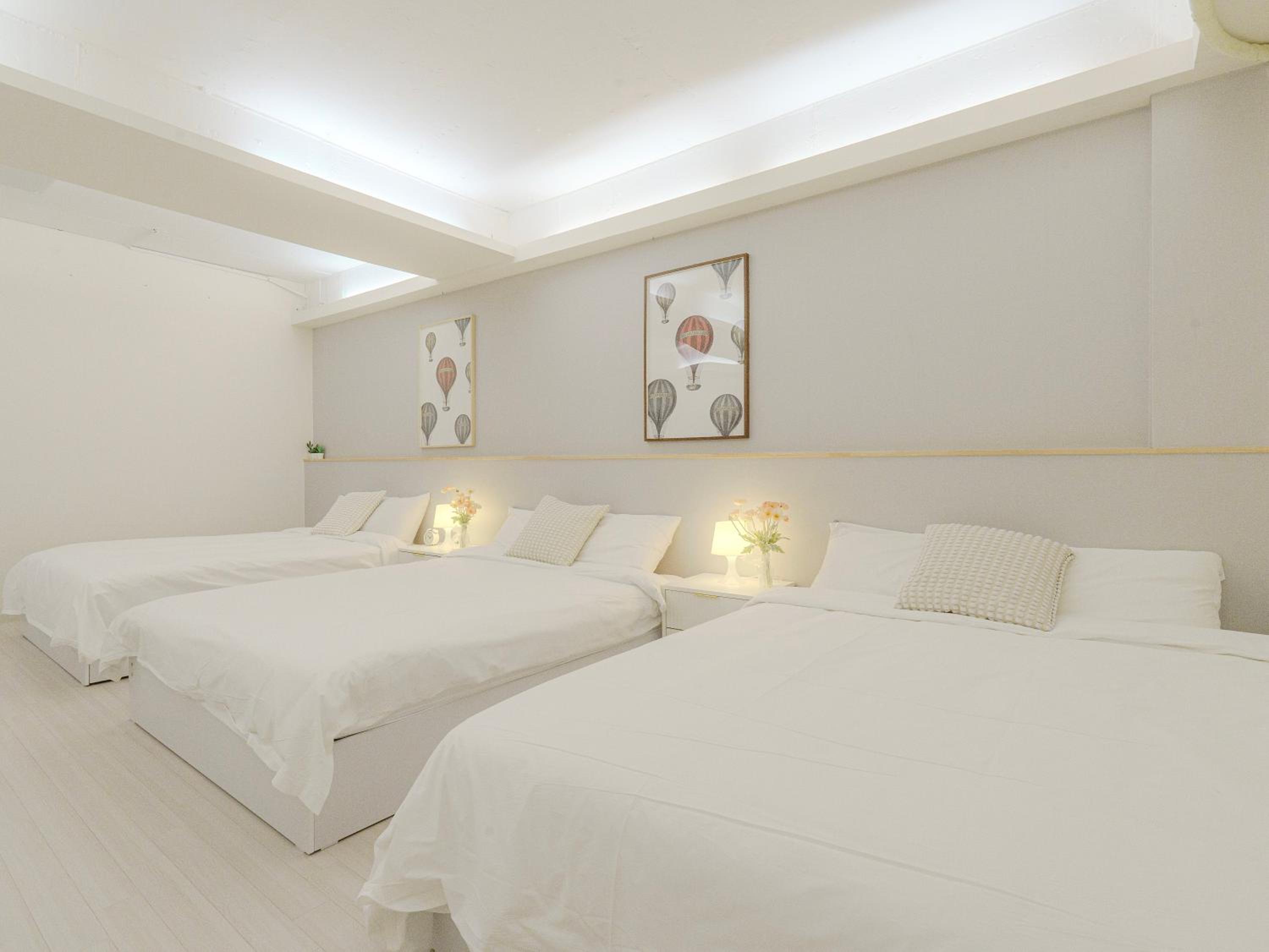 Three-Bedroom Suite - Photo 13