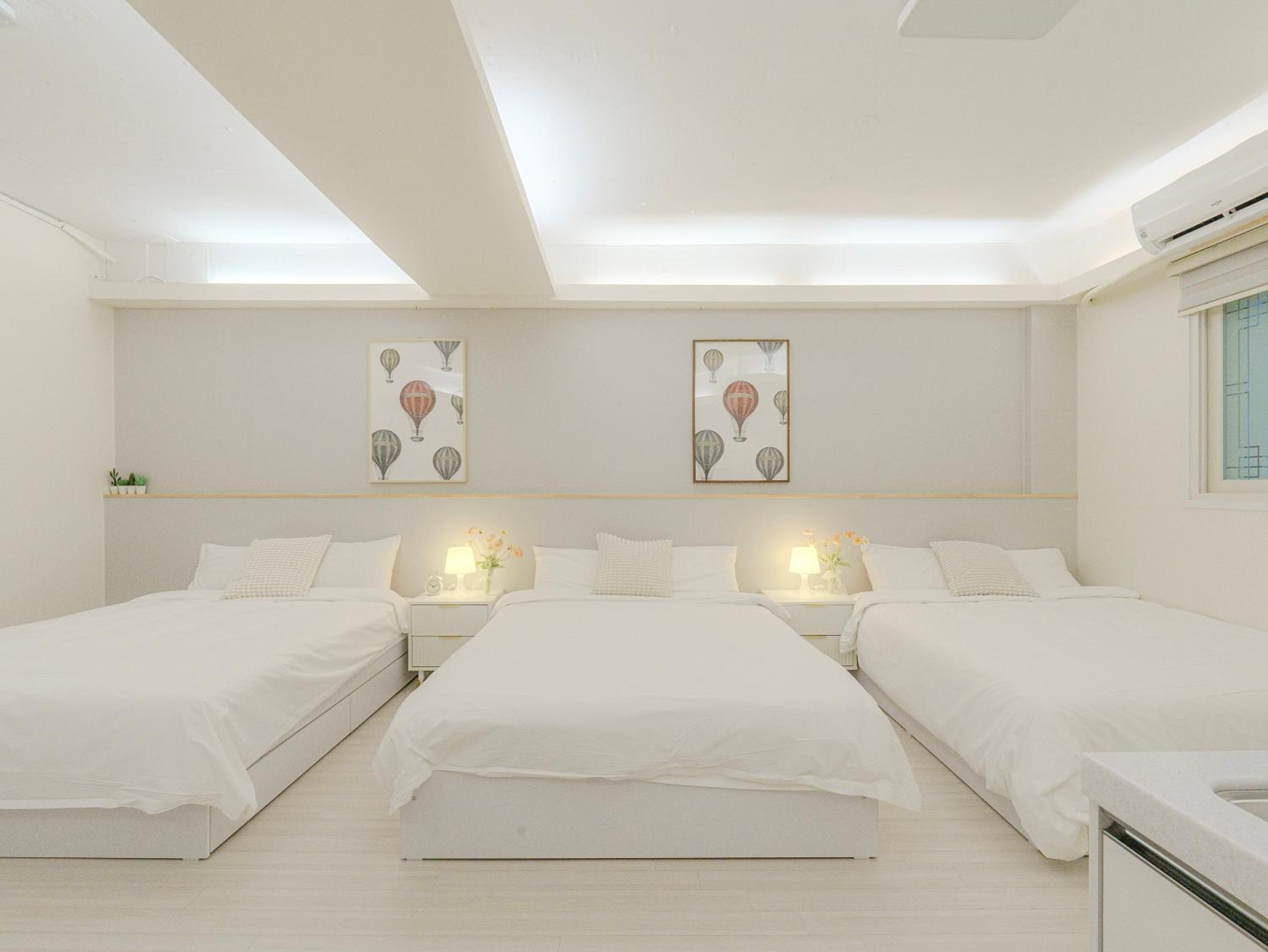 Three-Bedroom Suite - Photo 10