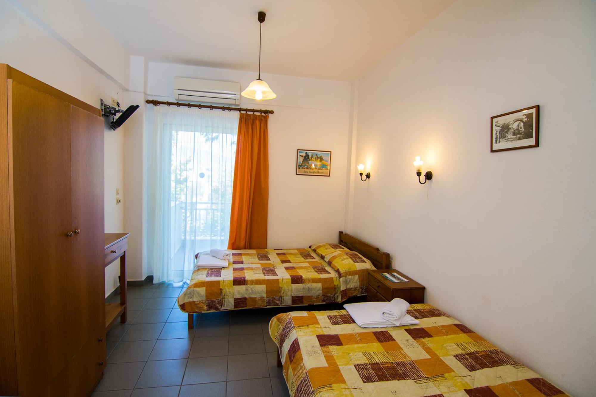 Quadruple Room photo 1
