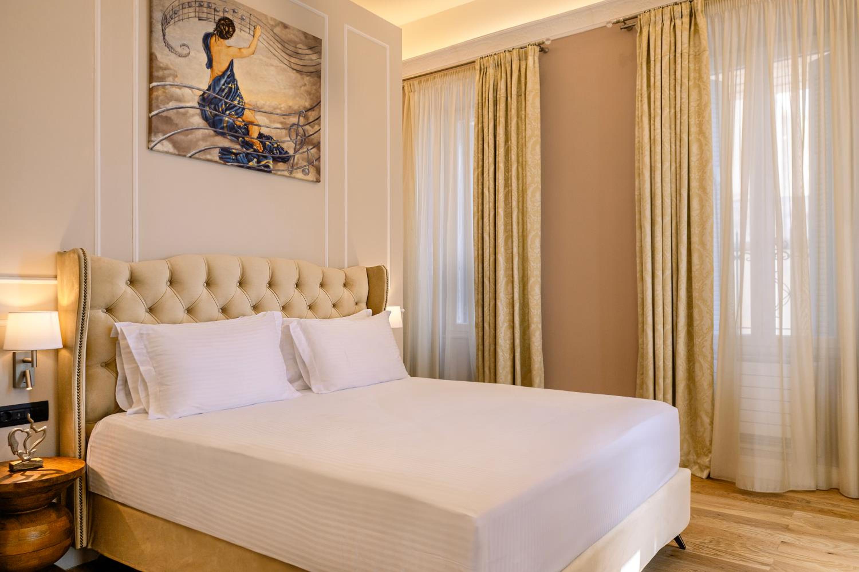 Deluxe Suite with Sea View