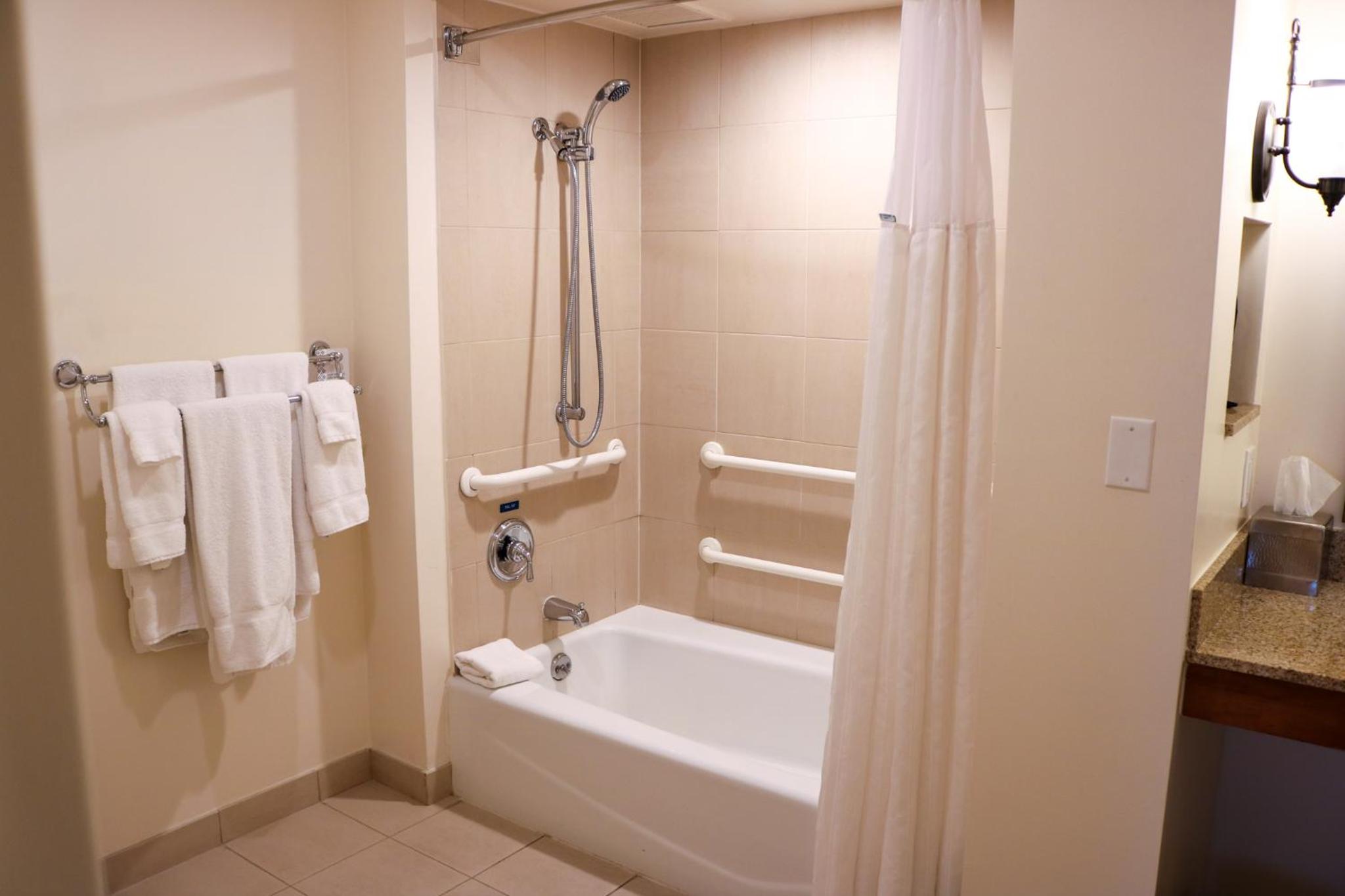 King Room with City View - Disability Access - Photo 4