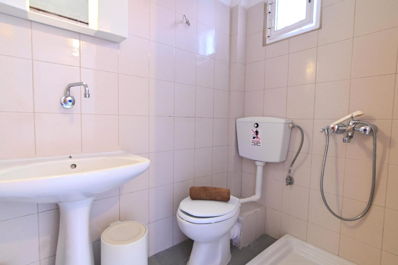 Triple Room - Photo 6