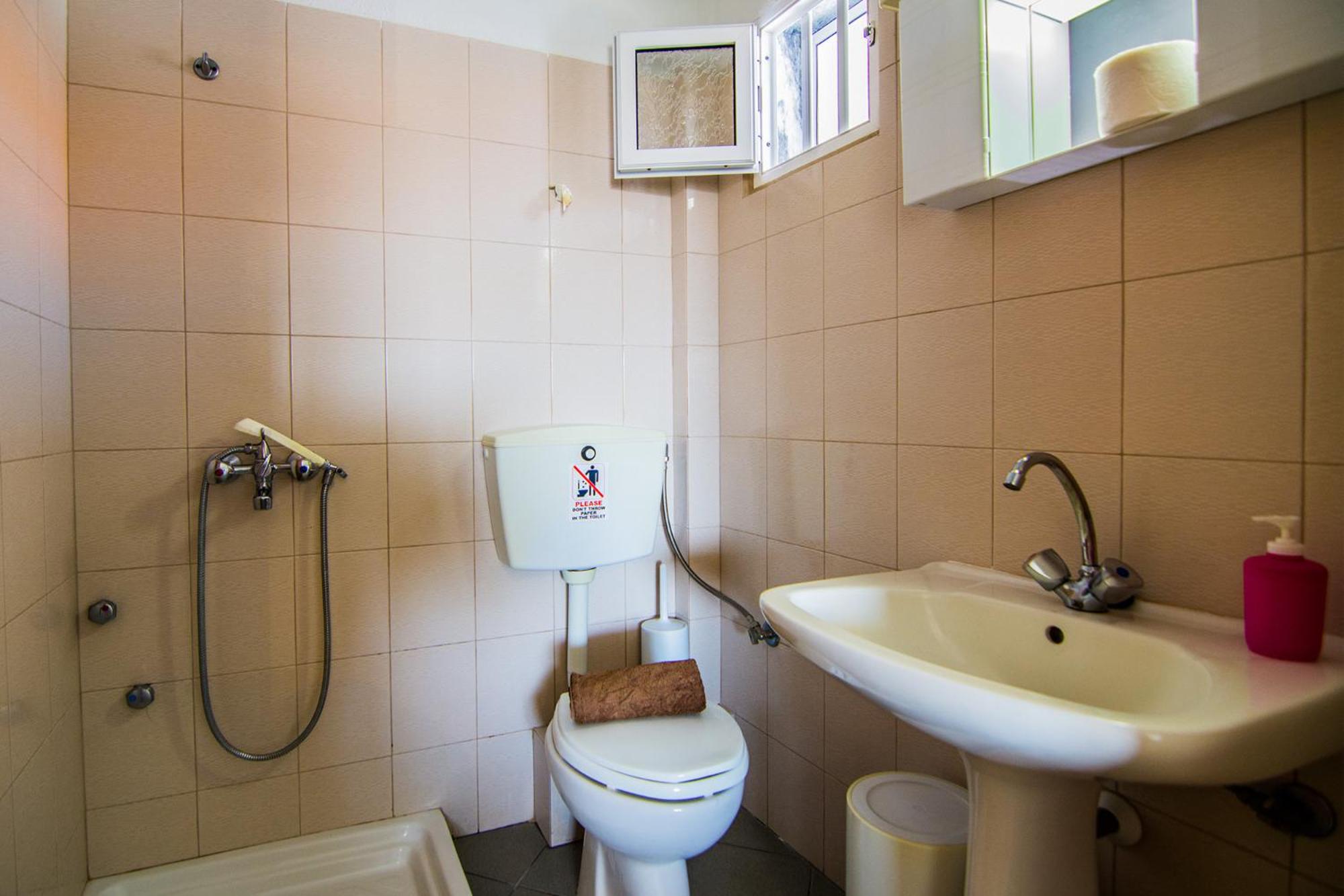 Two-Bedroom Apartment - Photo 4