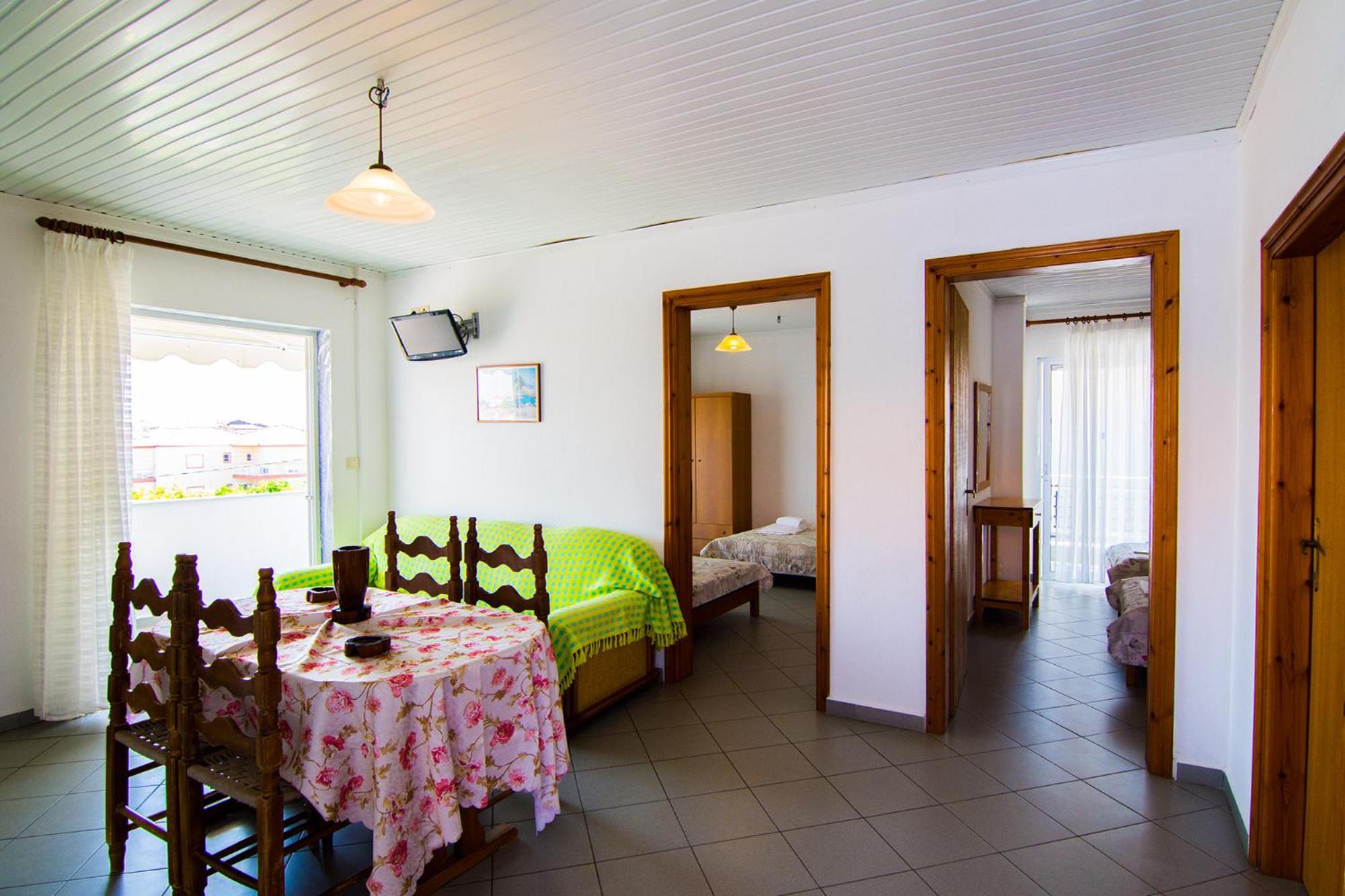 Two-Bedroom Apartment - Photo 2