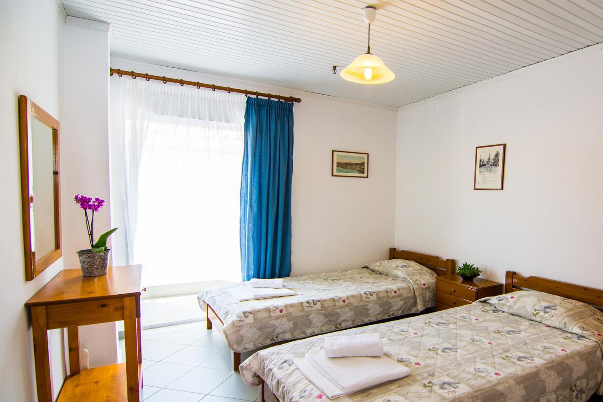 Two-Bedroom Apartment - Photo 6